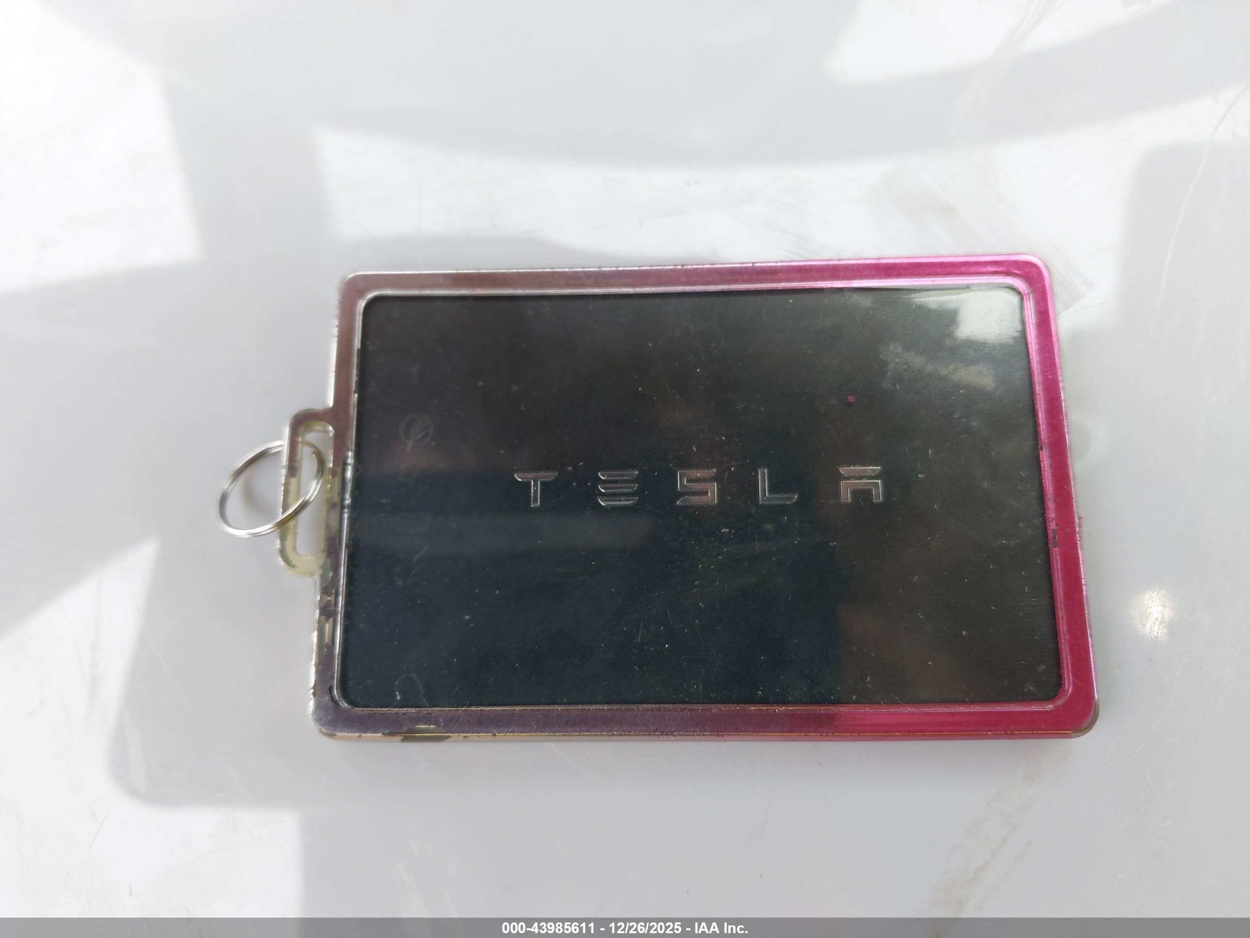 TESLA MODEL image 11