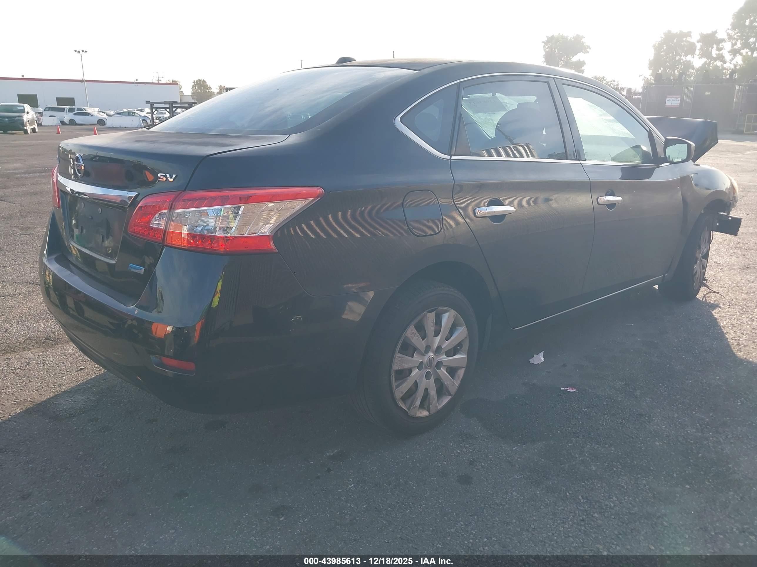NISSAN SENTRA image 4