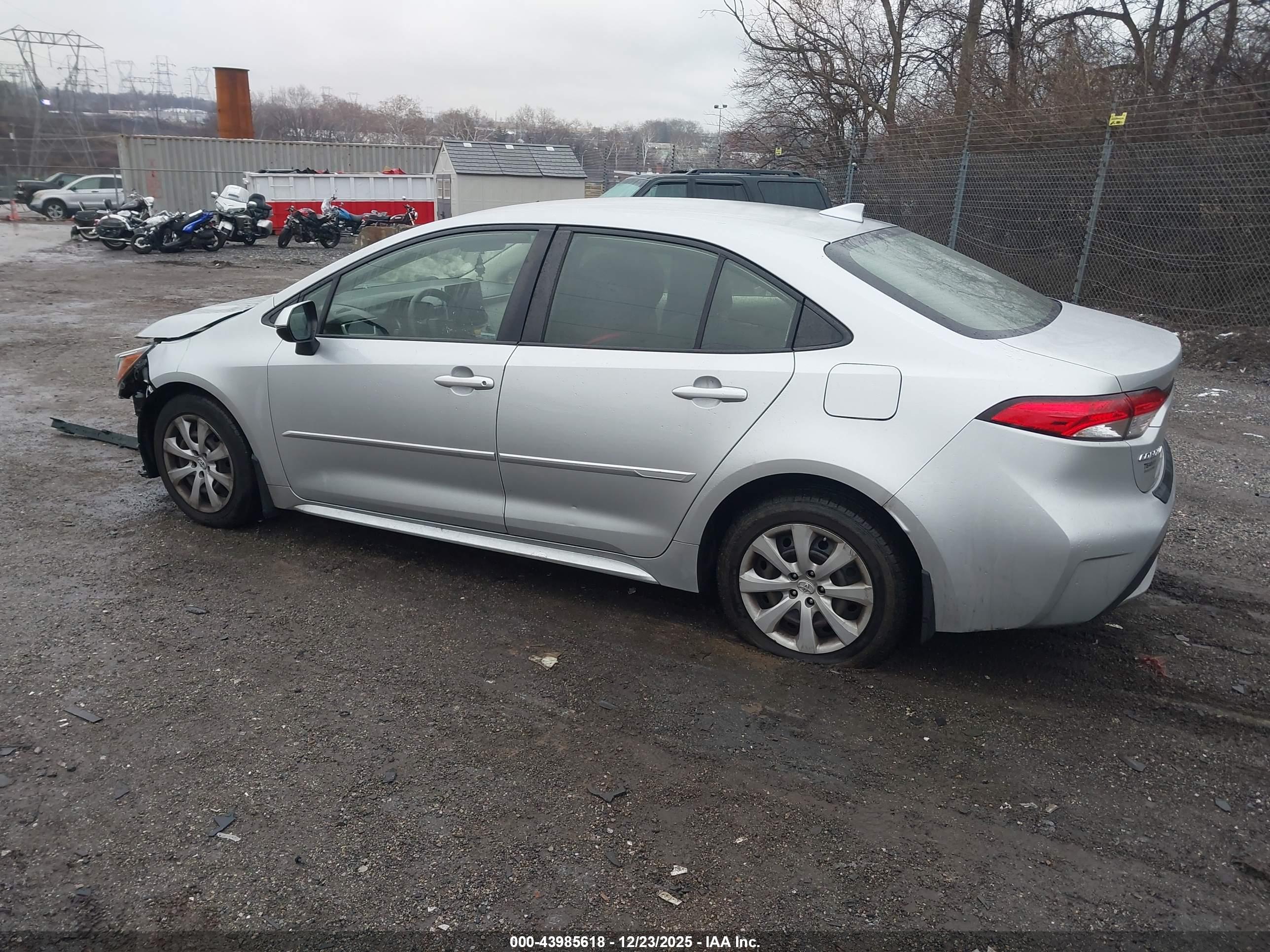 TOYOTA COROLLA image 3