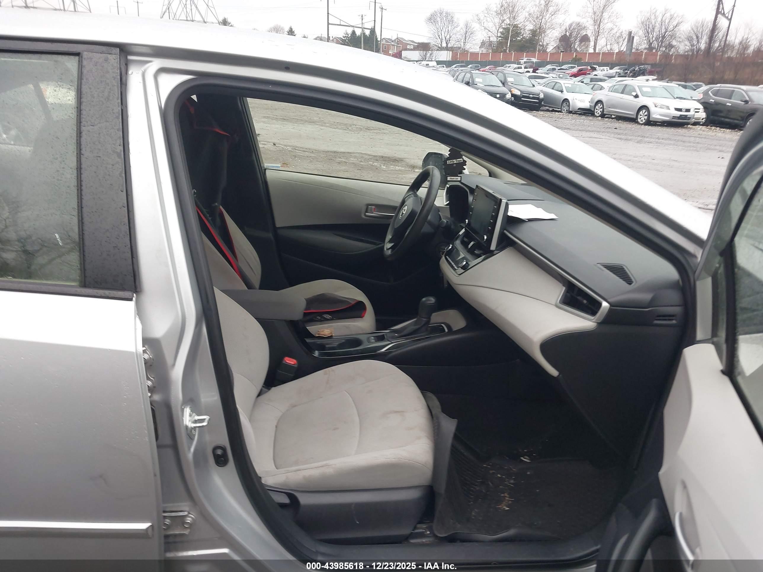 TOYOTA COROLLA image 5