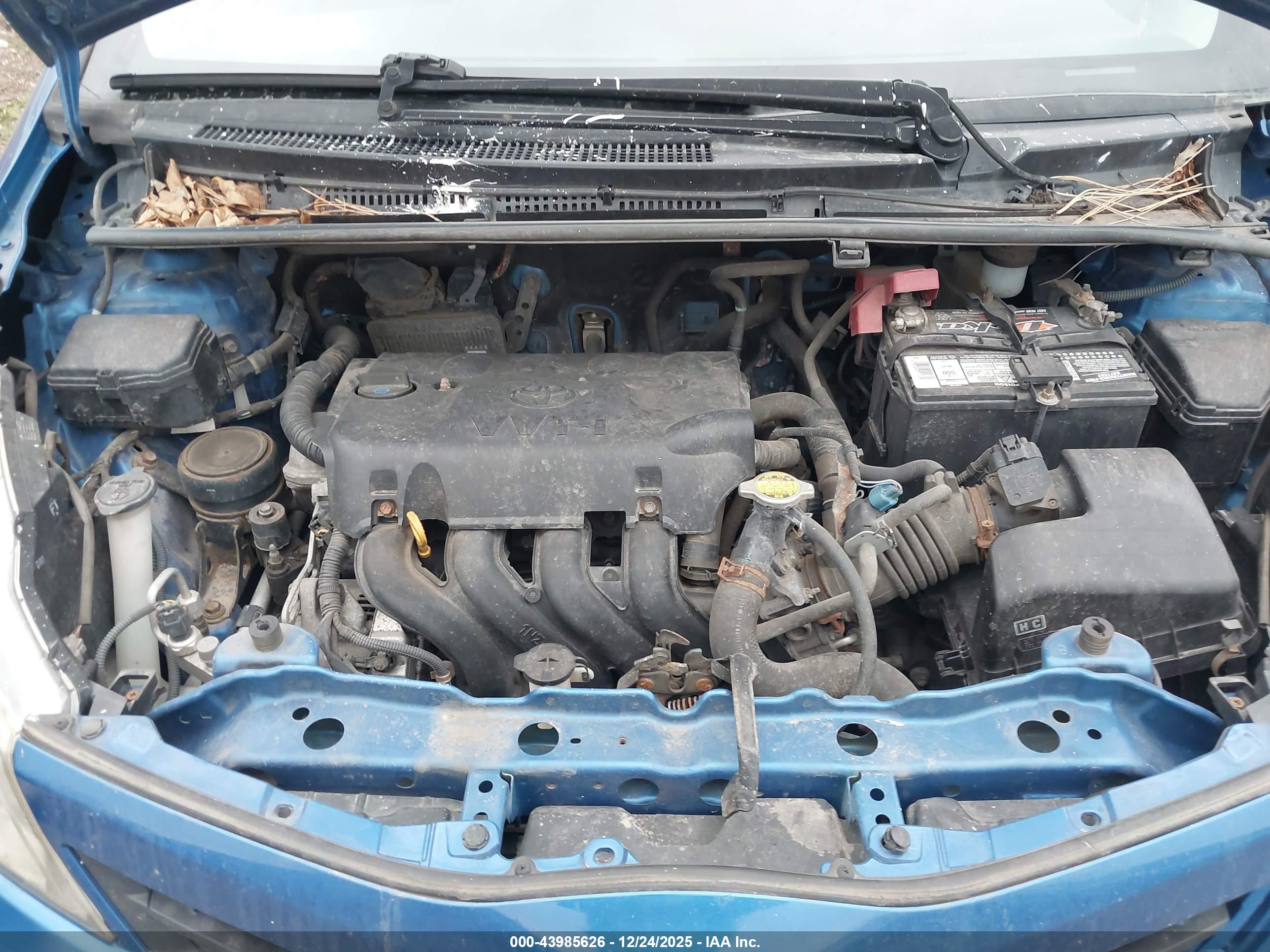 TOYOTA YARIS image 10