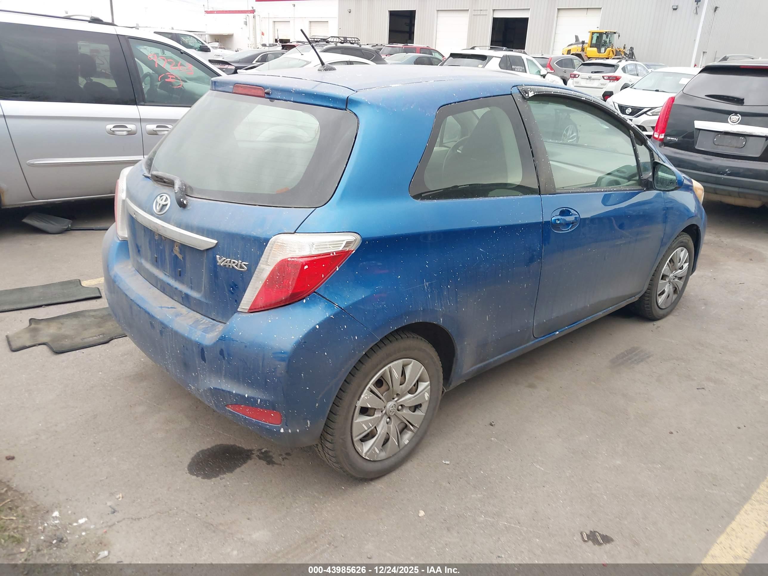 TOYOTA YARIS image 4