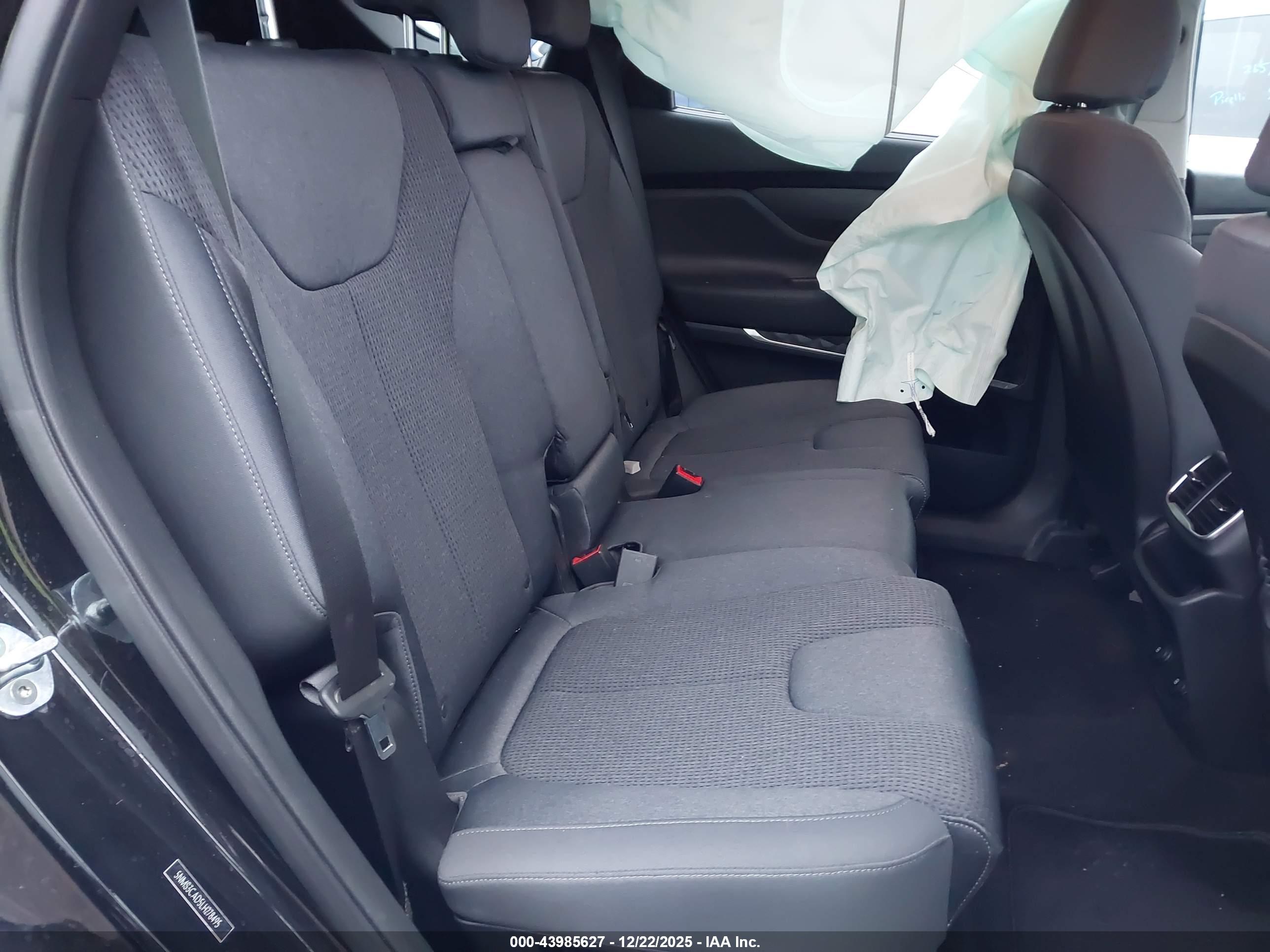 HYUNDAI SANTA image 8