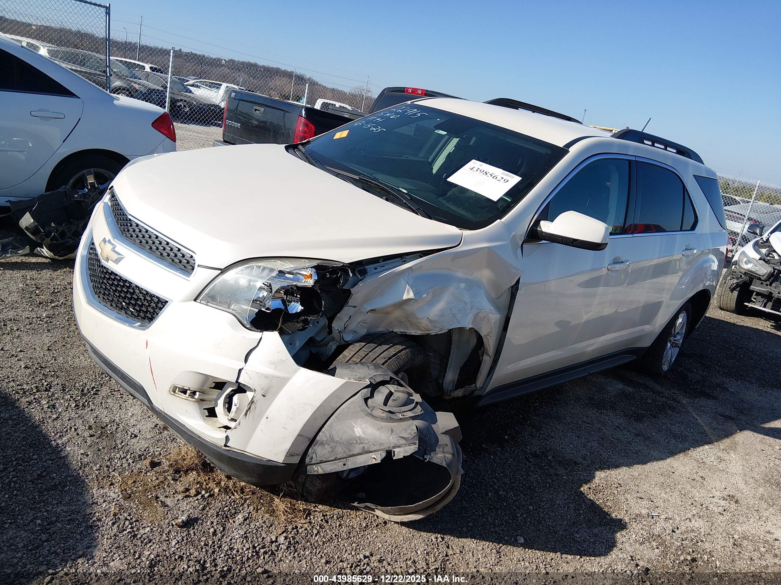 CHEVROLET EQUINOX image 2