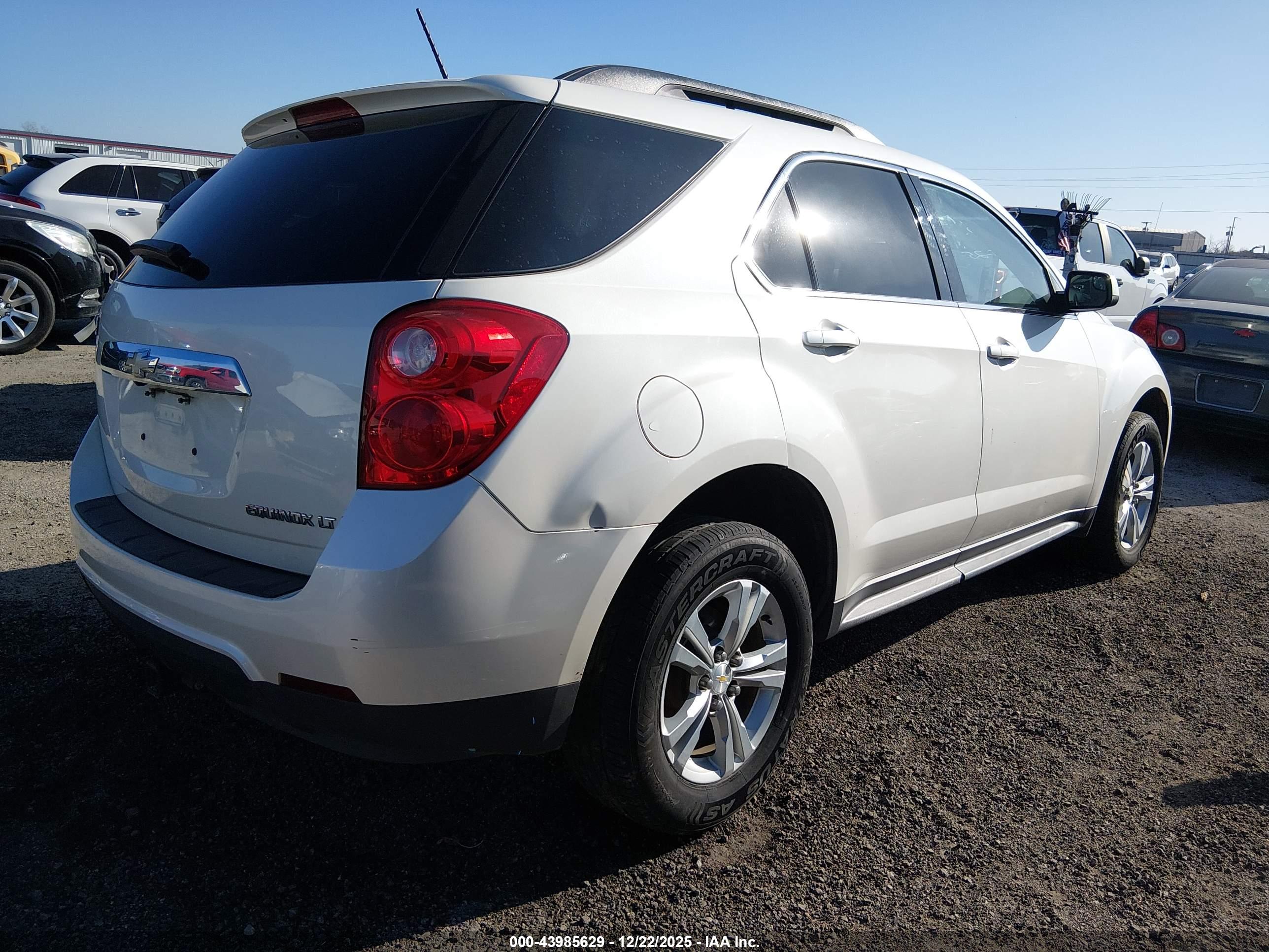 CHEVROLET EQUINOX image 4