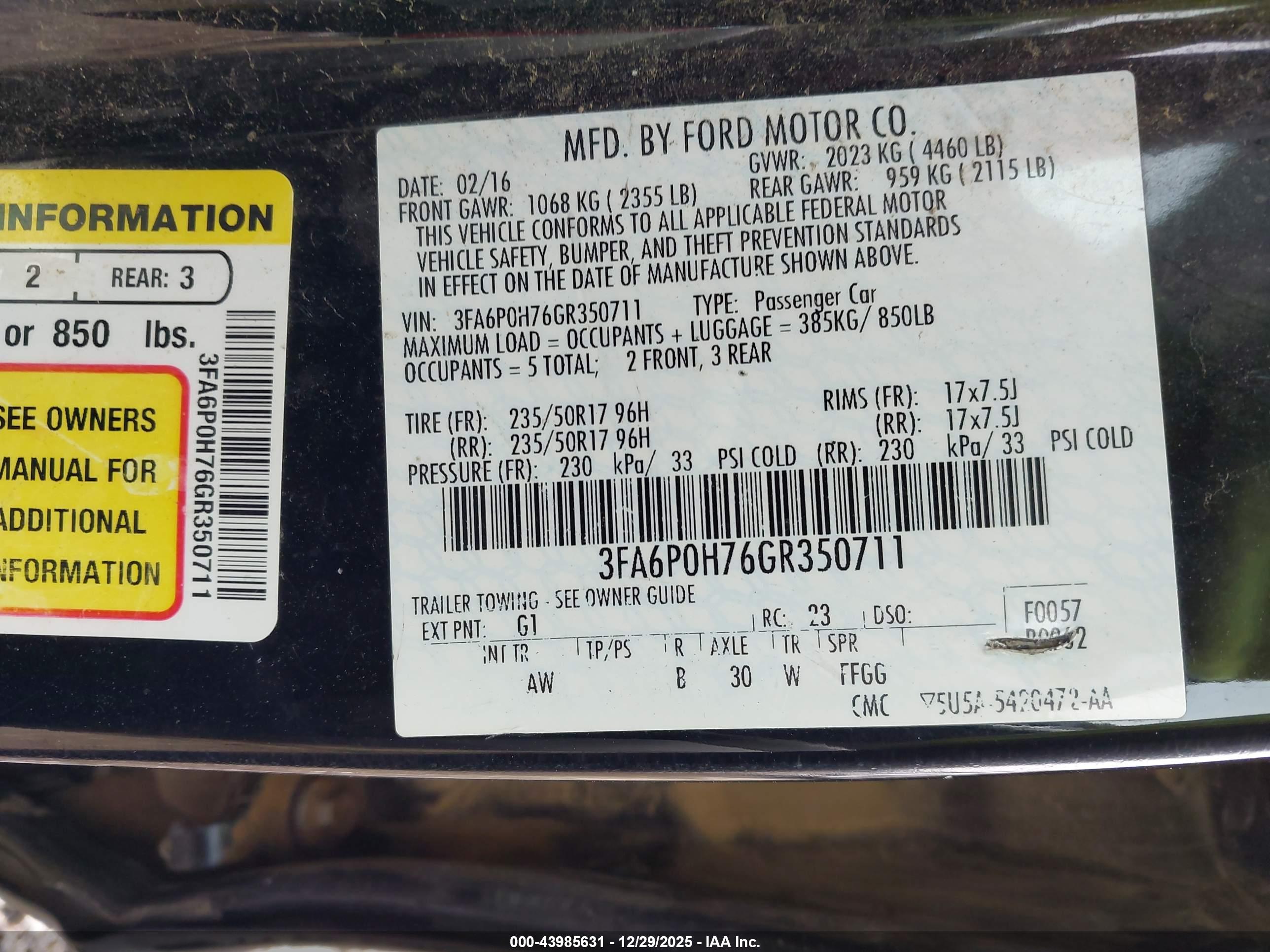 FORD FUSION image 9