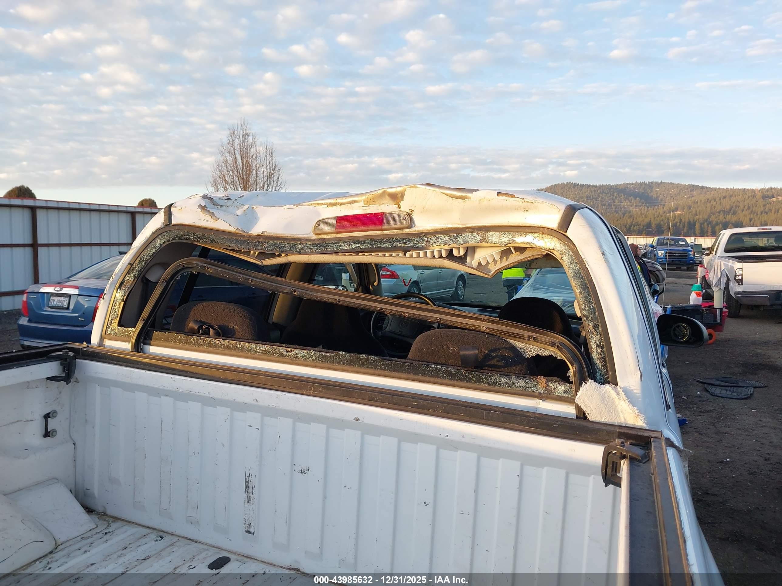 DODGE DAKOTA image 6