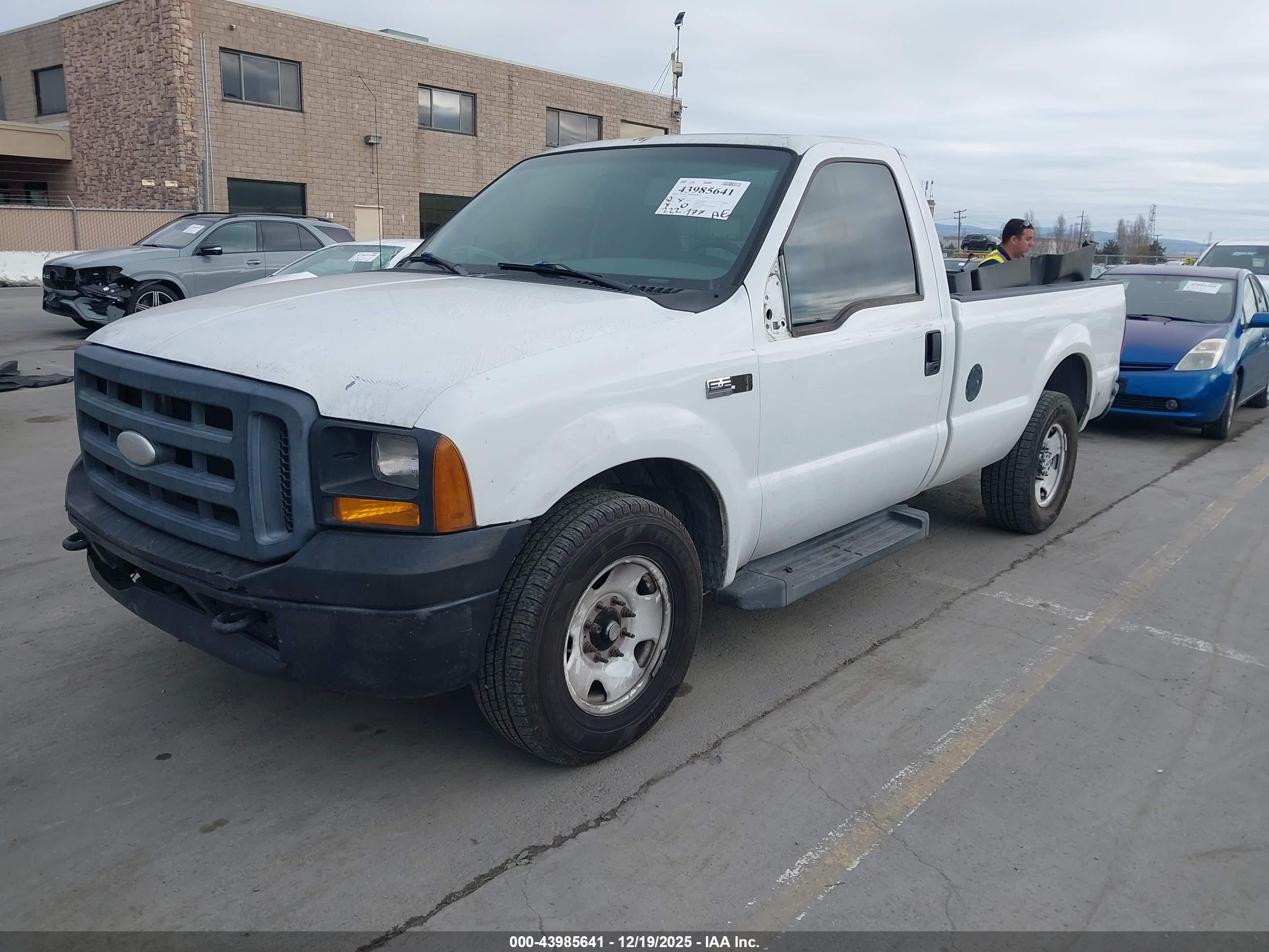 FORD F-250 image 2