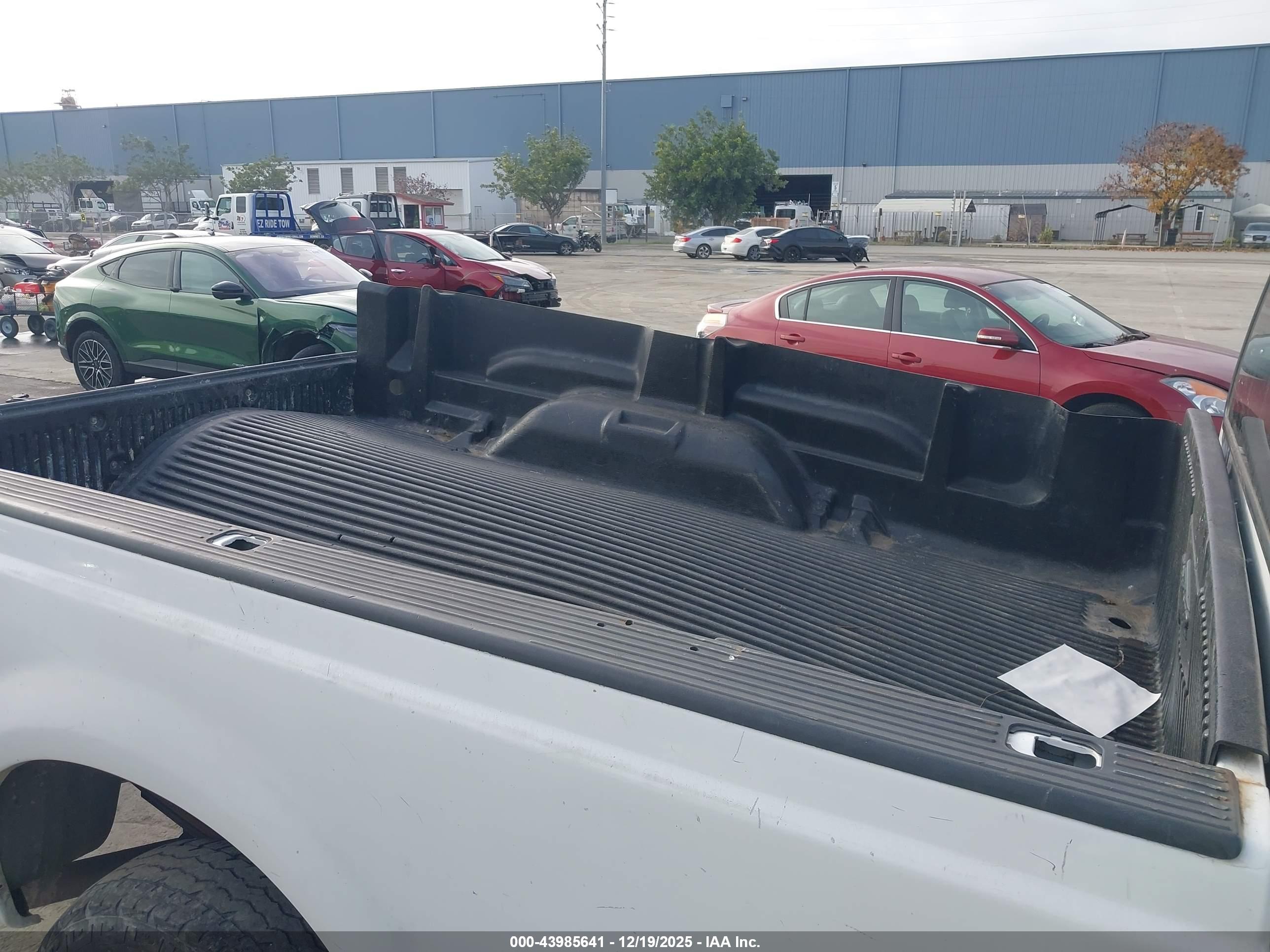 FORD F-250 image 8