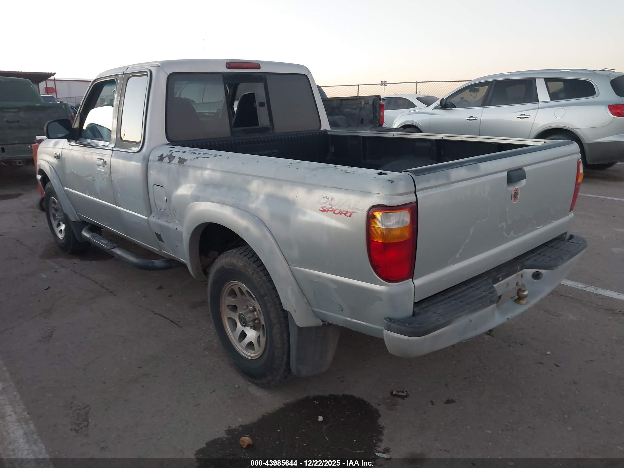MAZDA B3000 image 3