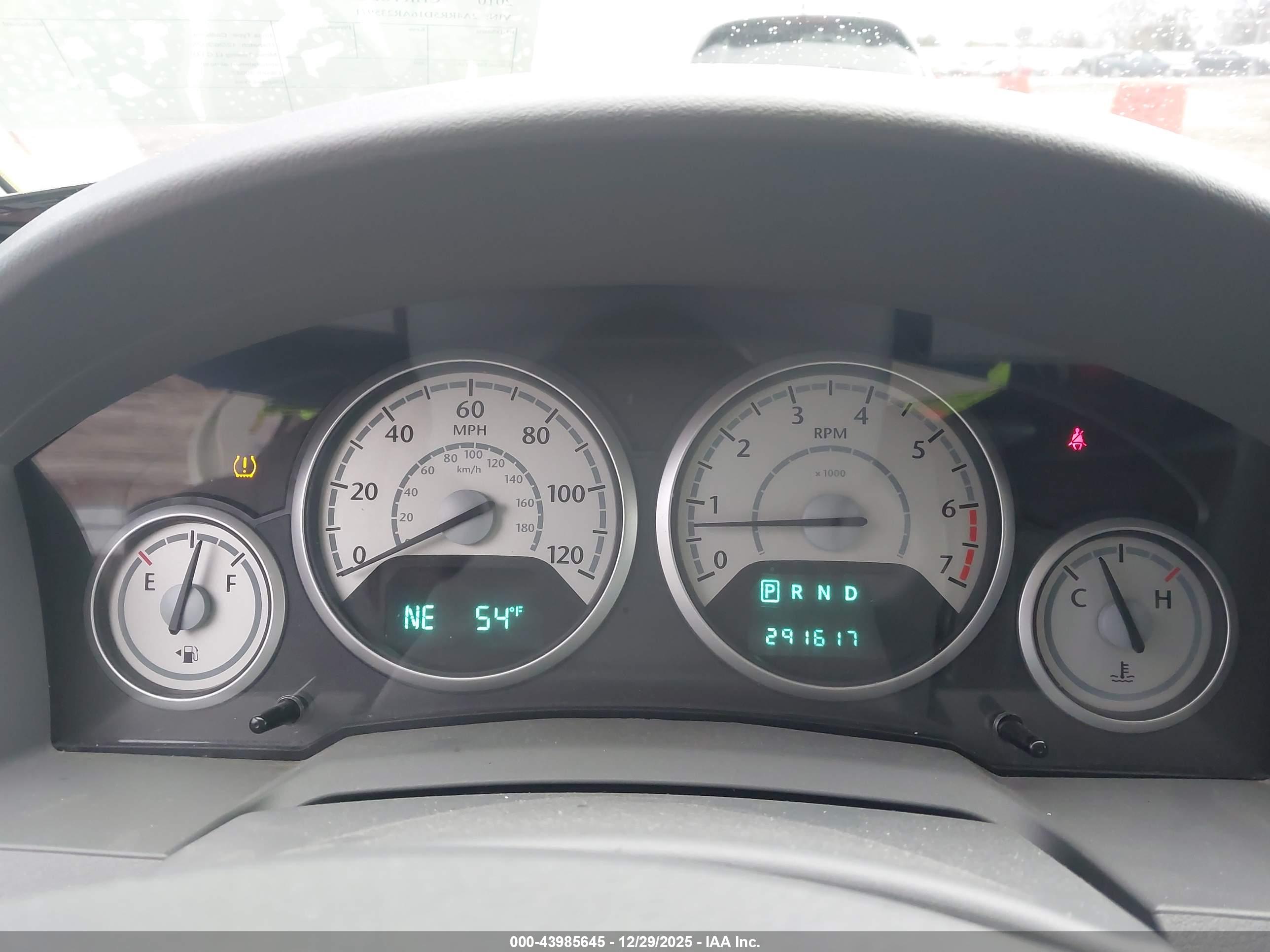 CHRYSLER TOWN image 7