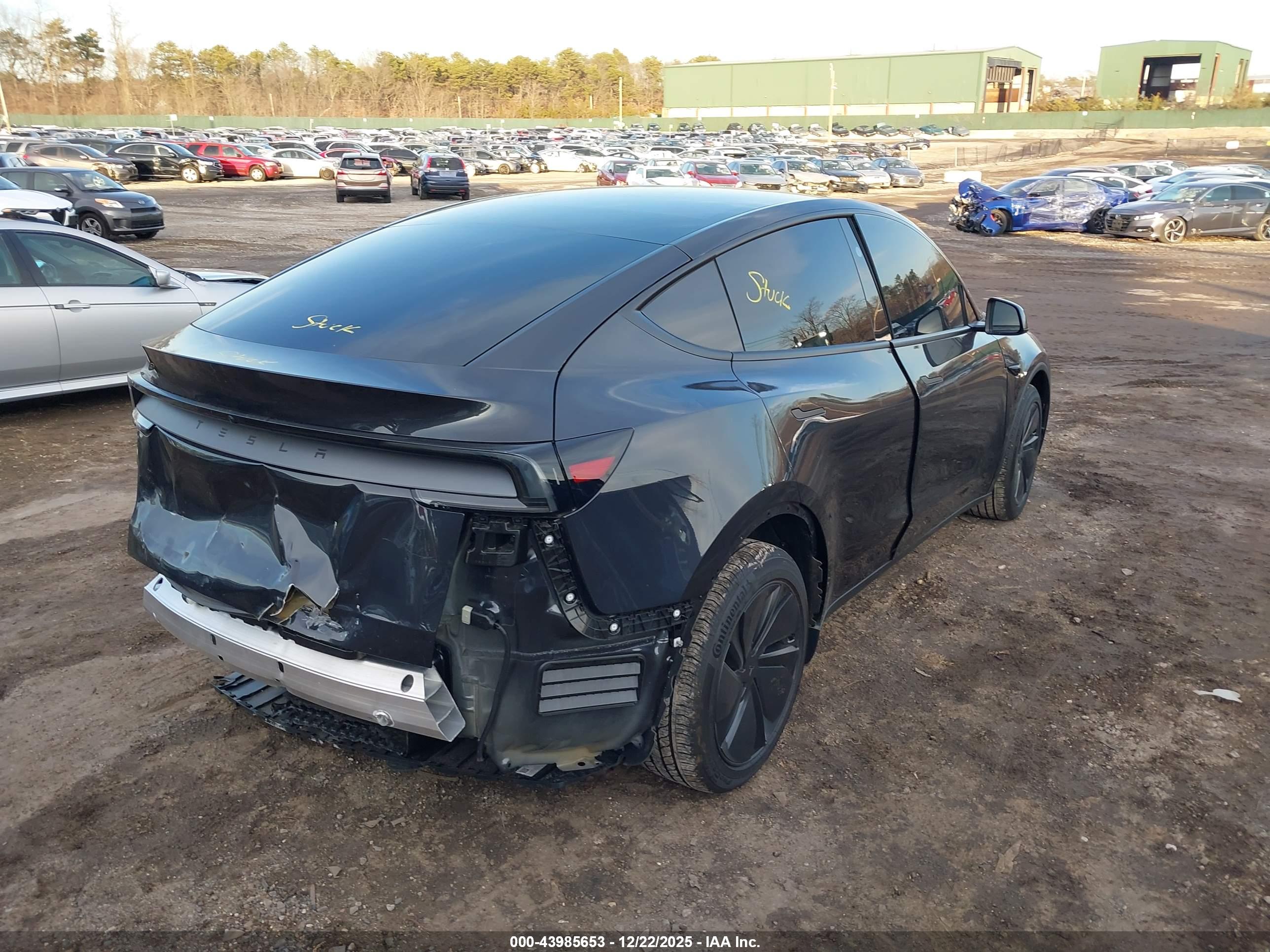 TESLA MODEL image 4