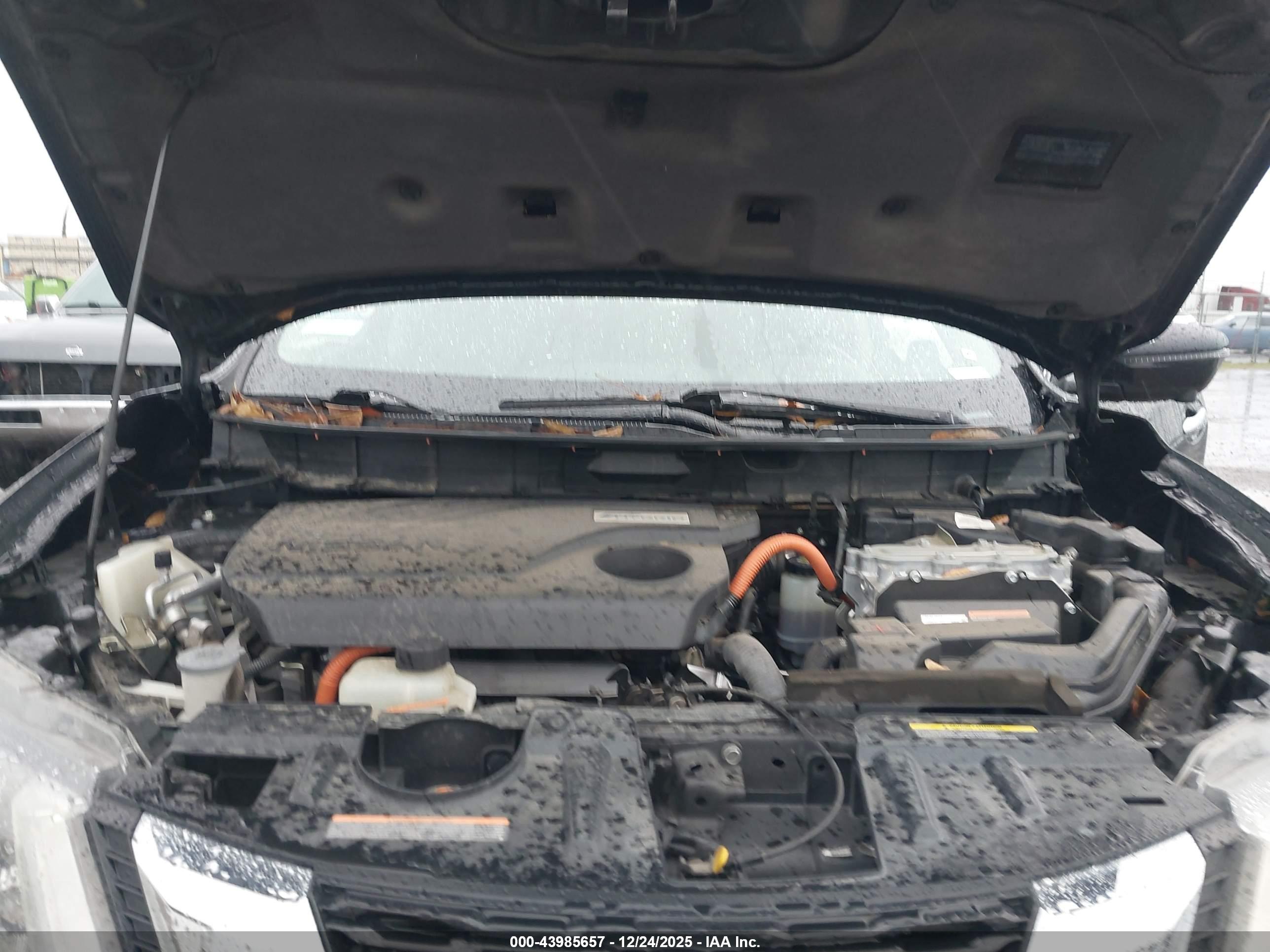 NISSAN ROGUE image 10