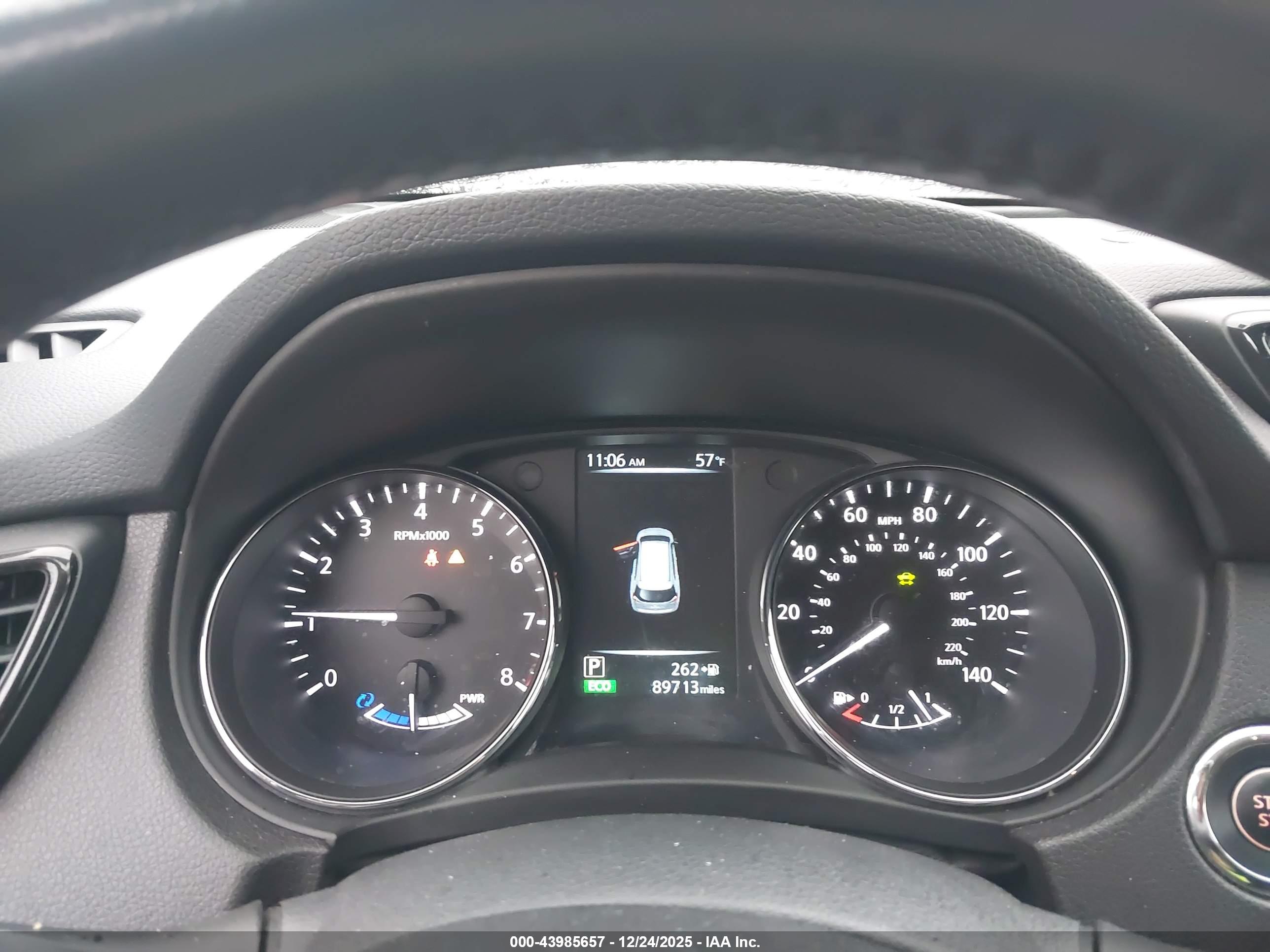 NISSAN ROGUE image 7