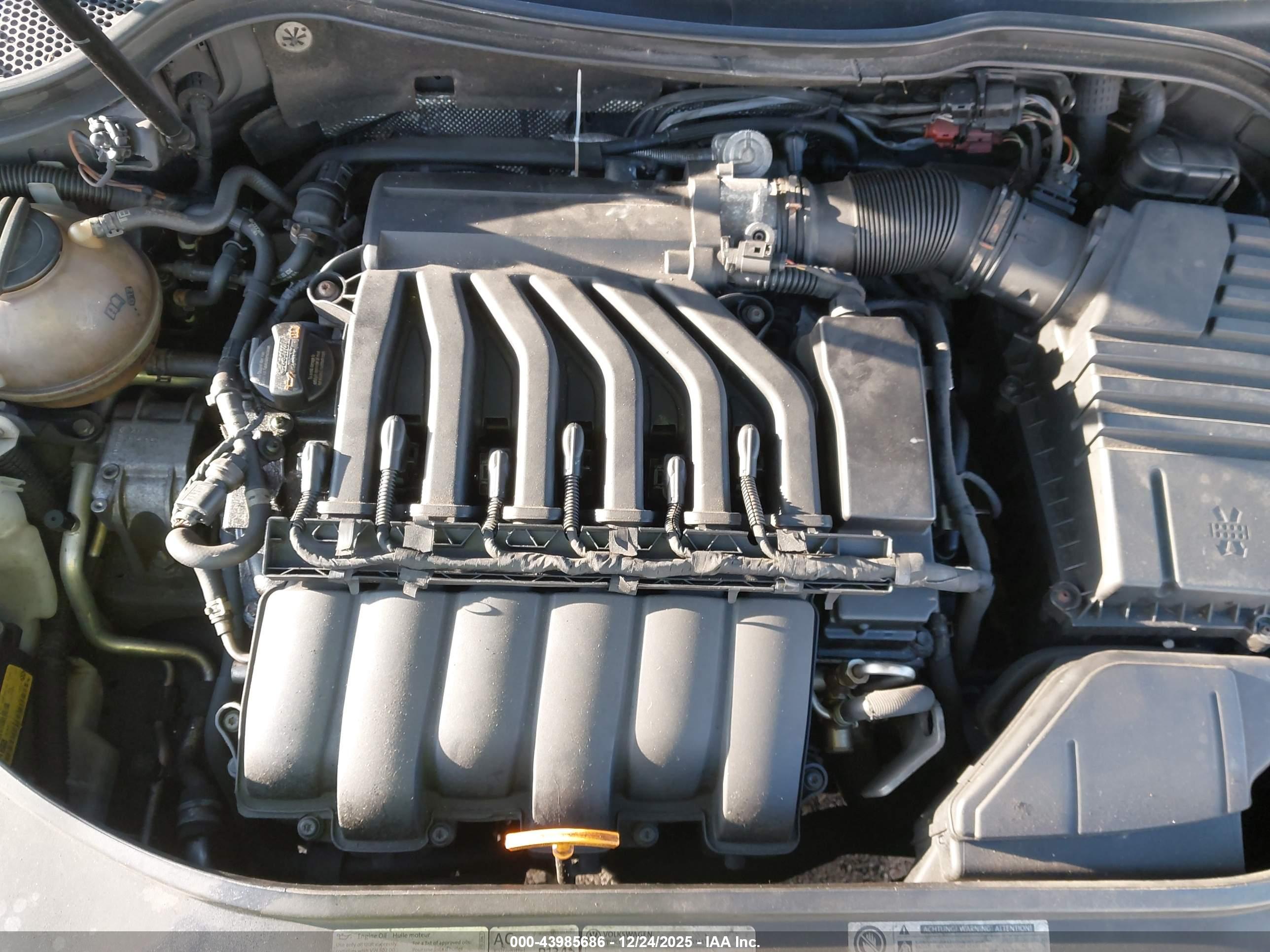 VOLKSWAGEN CC image 10