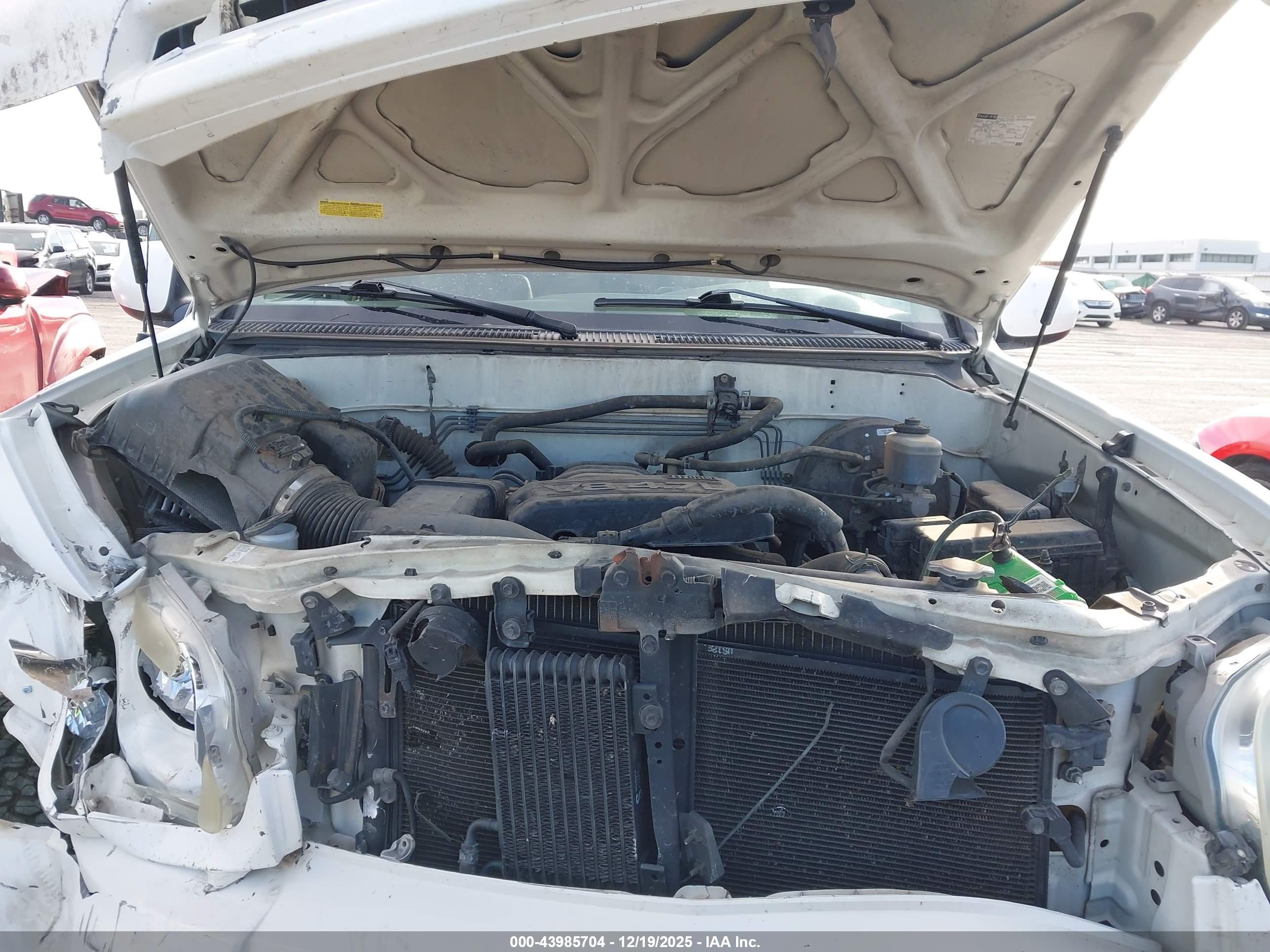 TOYOTA TUNDRA image 10