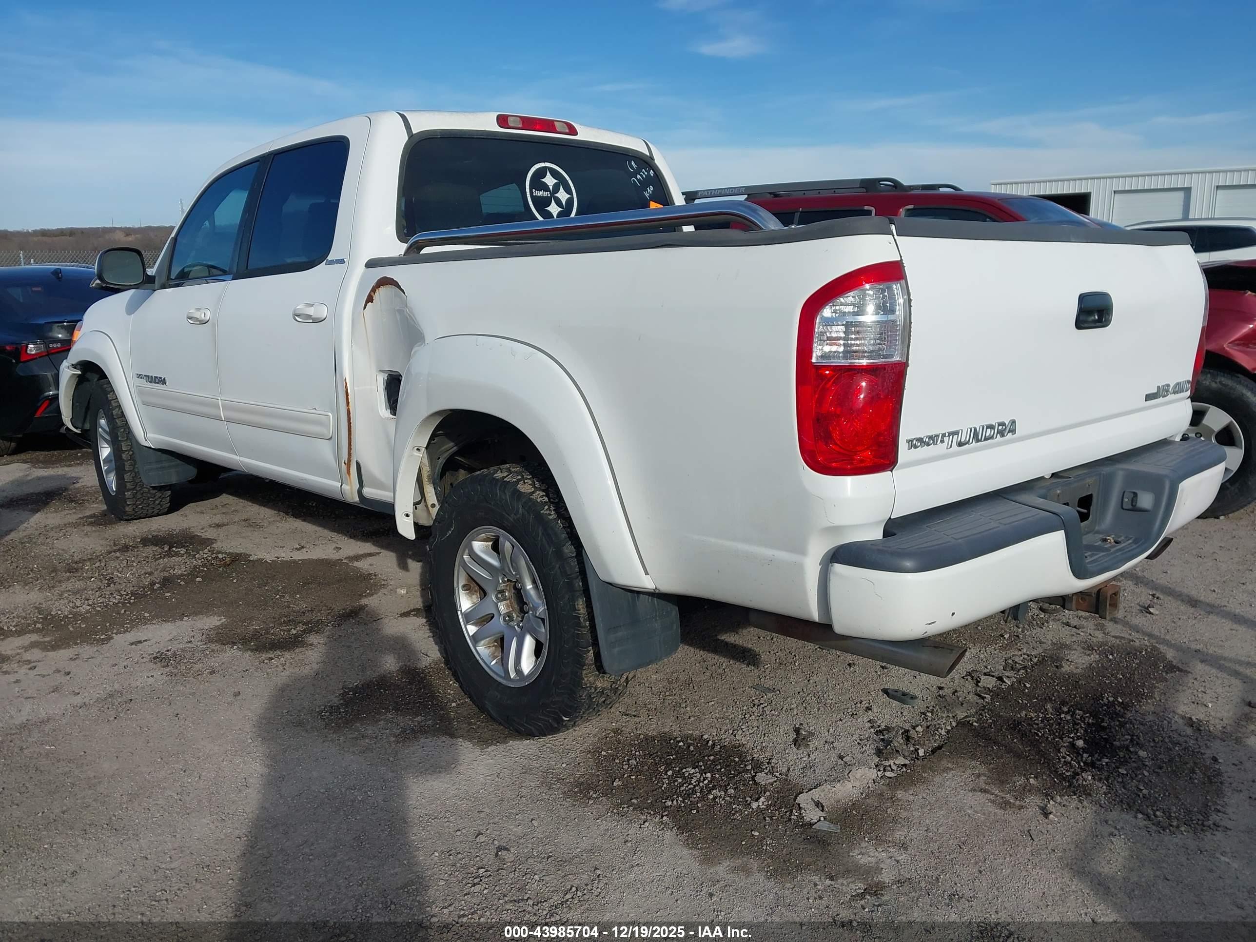 TOYOTA TUNDRA image 3