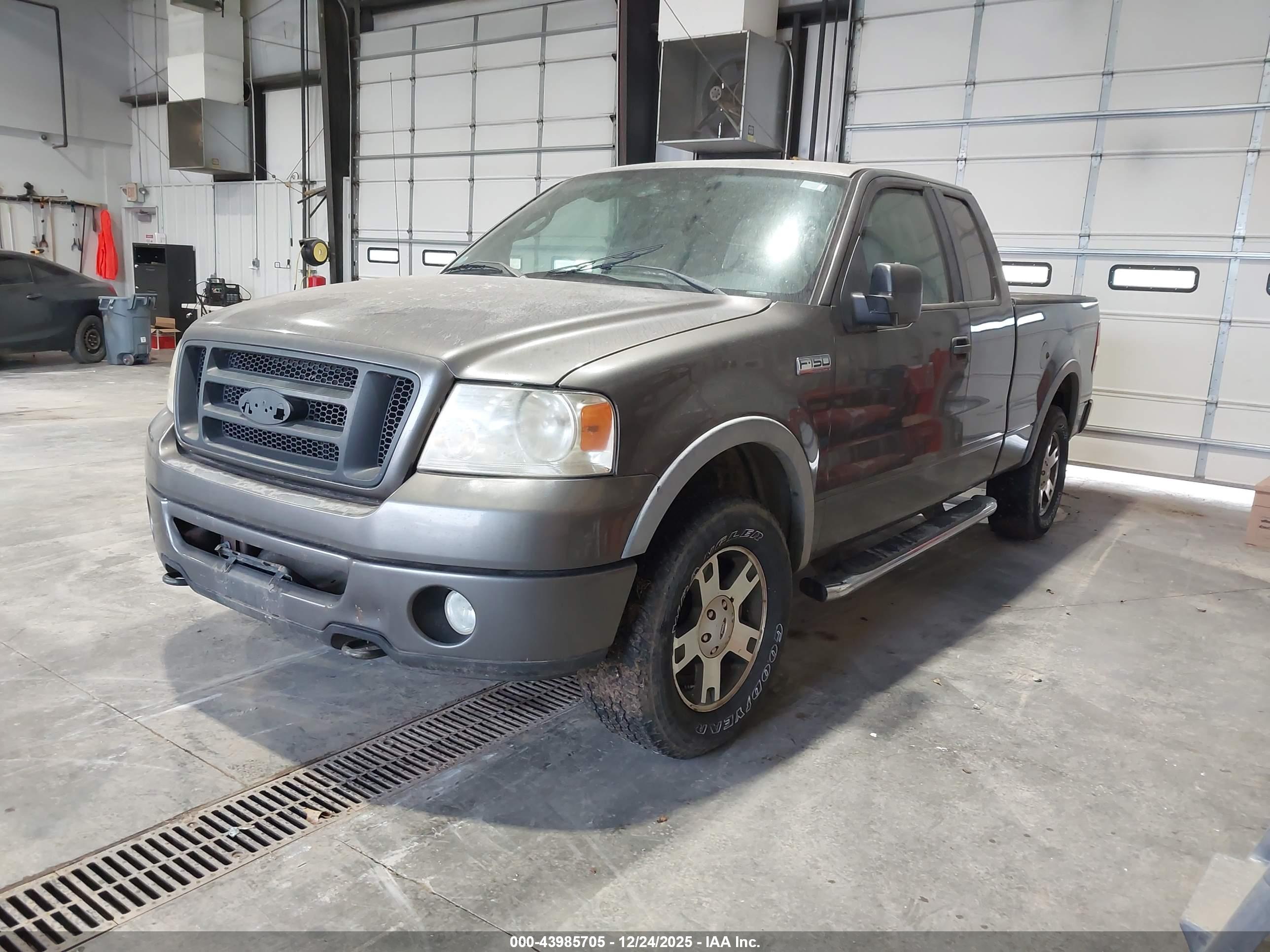 FORD F-150 image 2