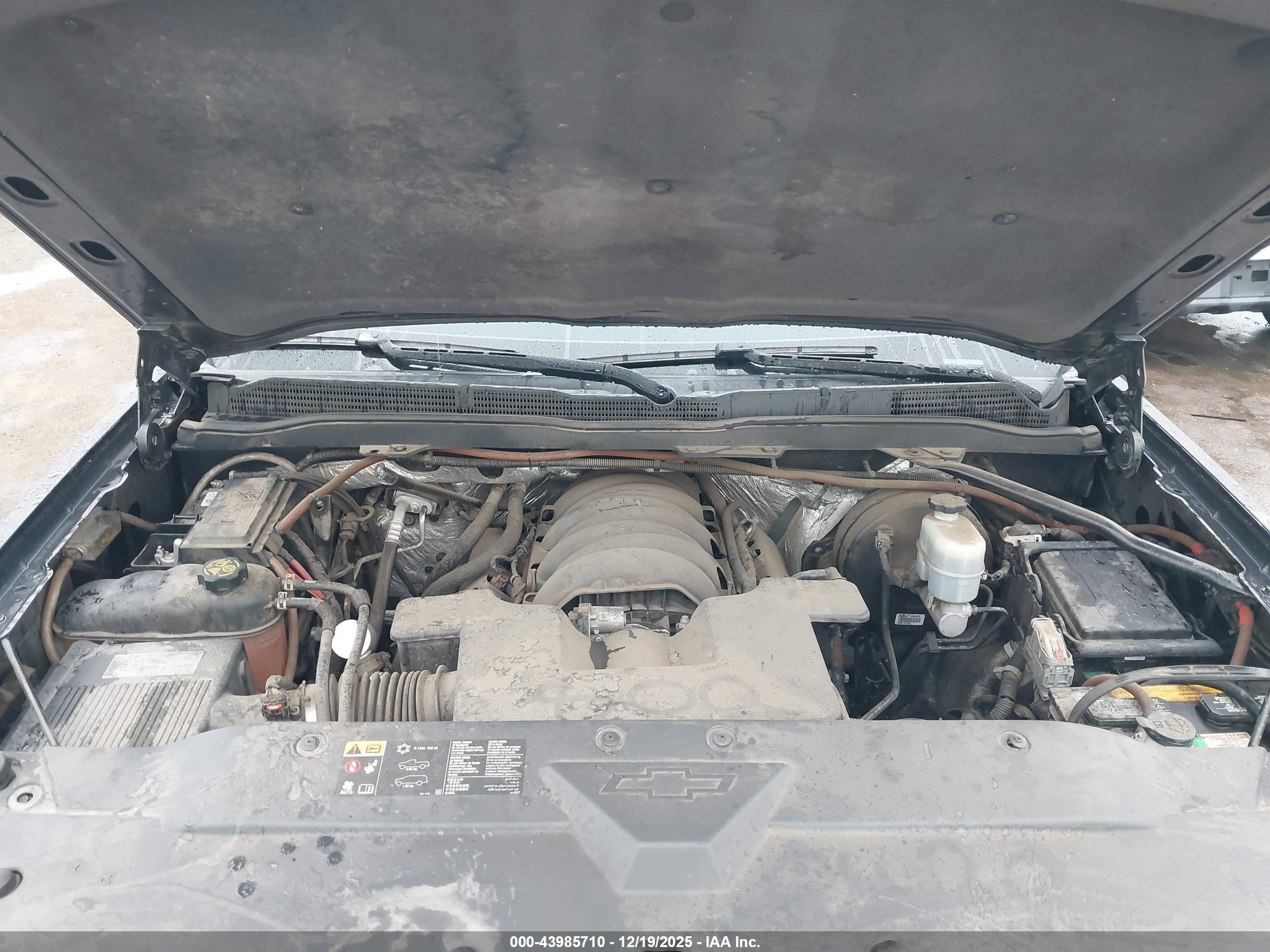 CHEVROLET SILVERADO image 10