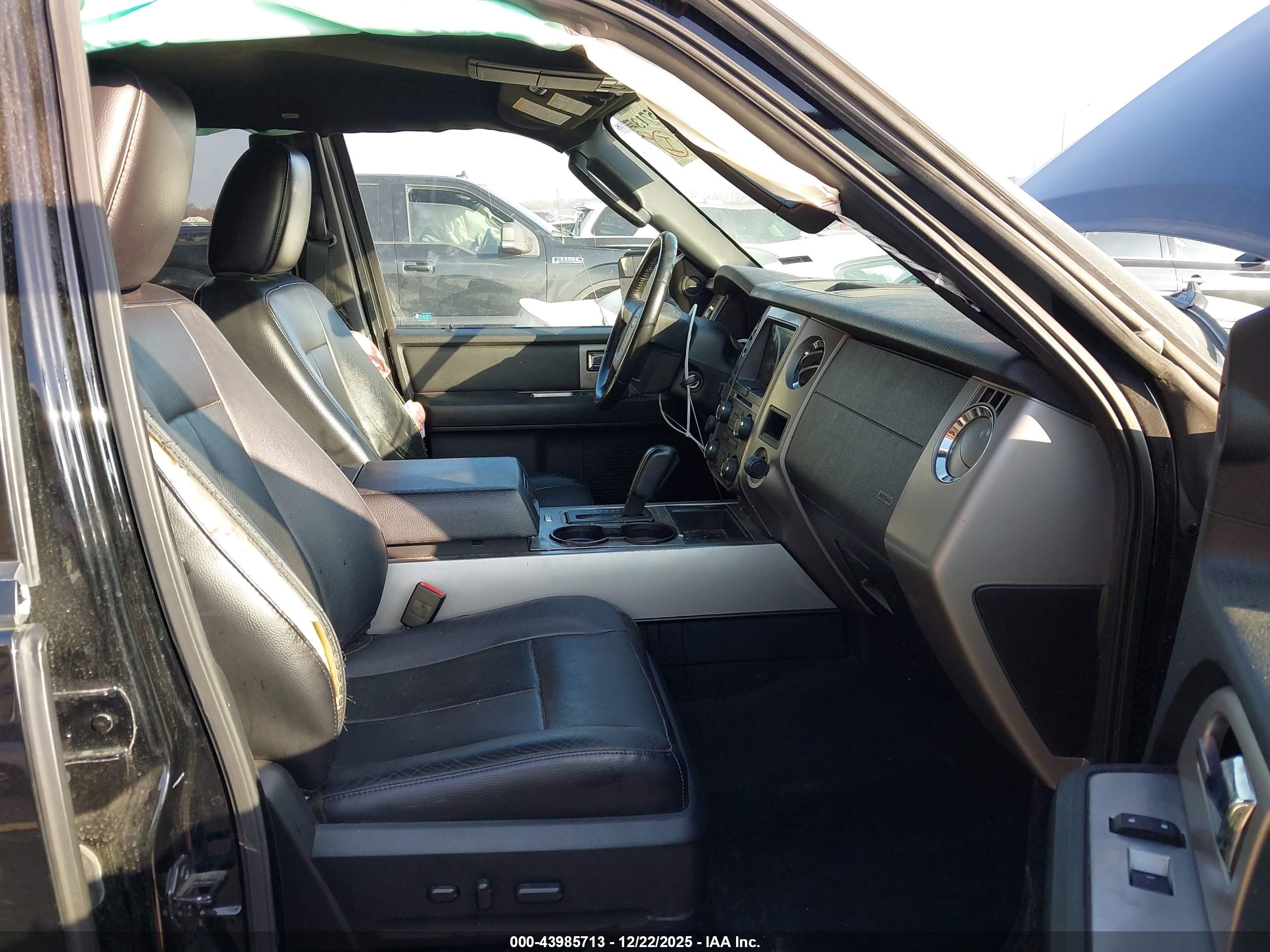 FORD EXPEDITION image 5