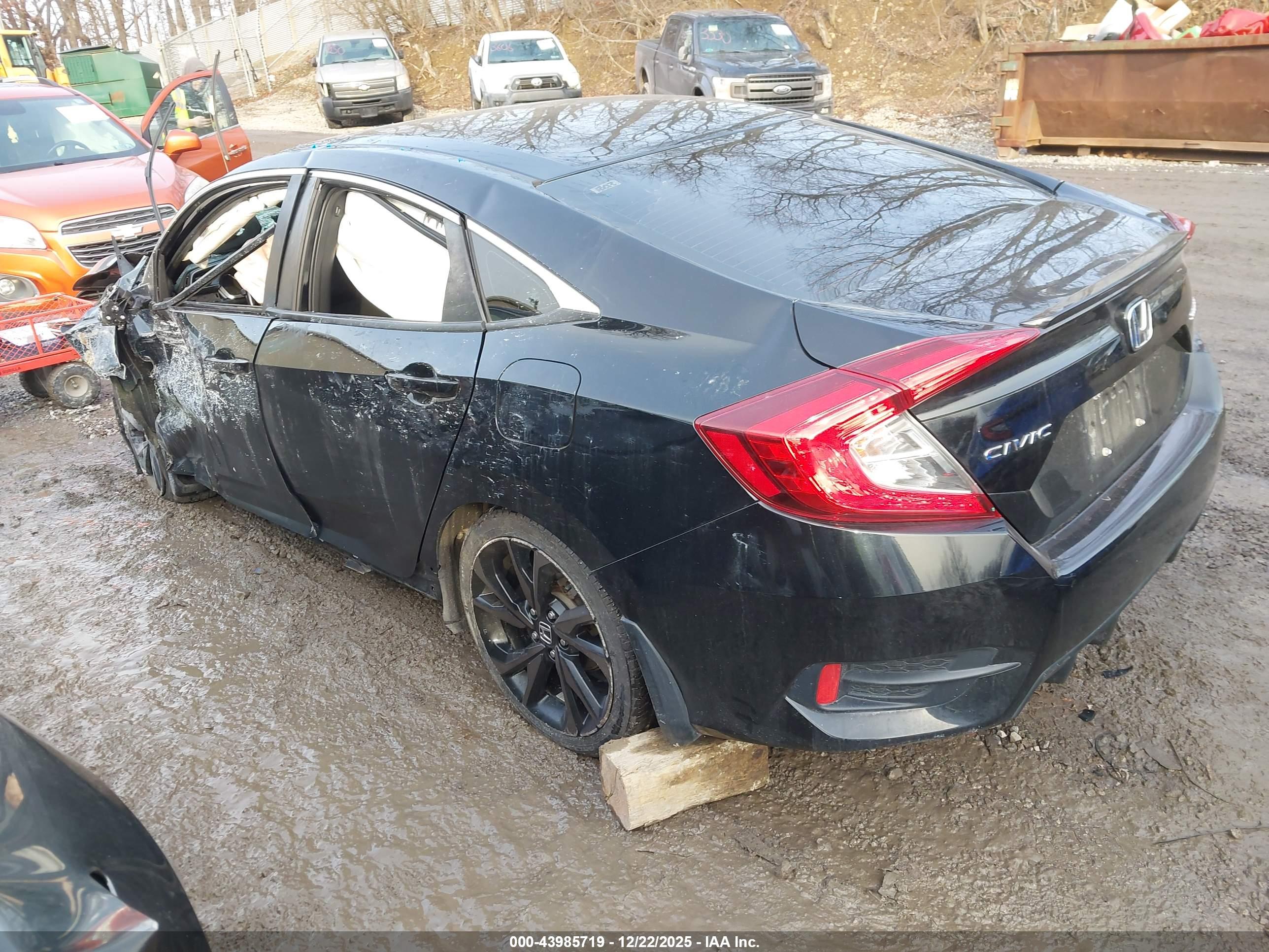 HONDA CIVIC image 3
