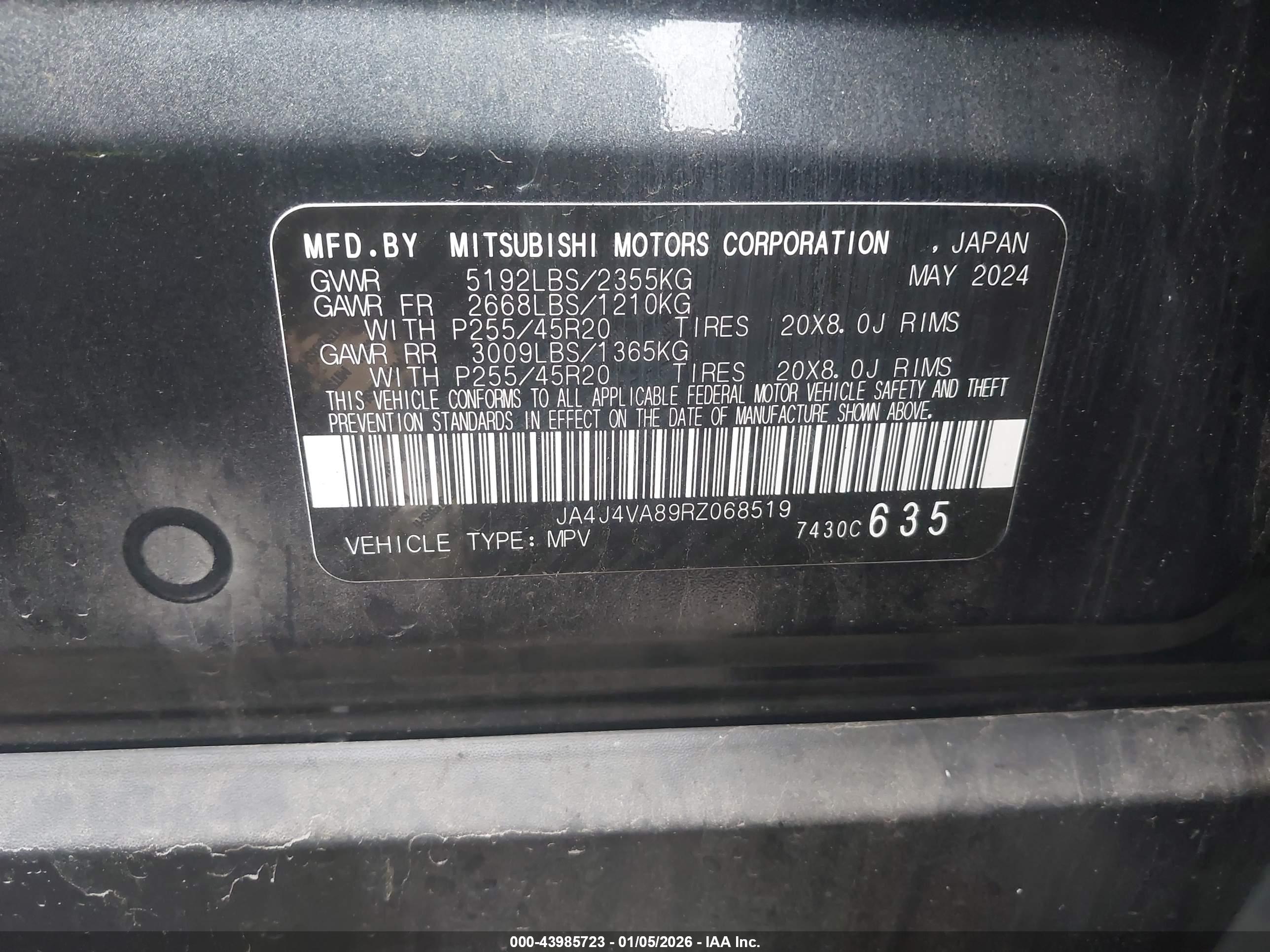 MITSUBISHI OUTLANDER image 9