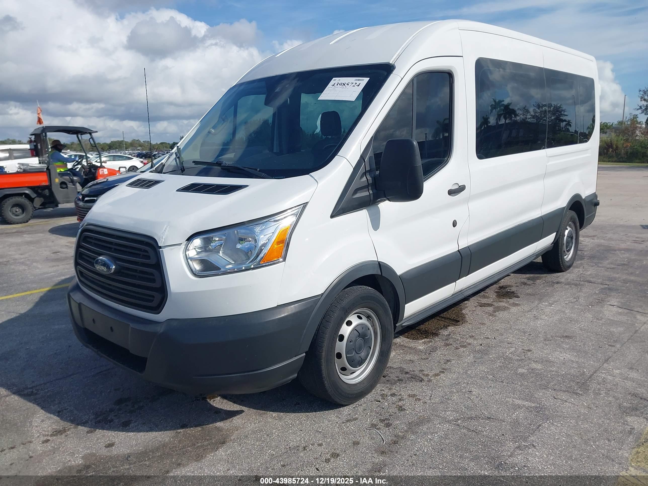 FORD TRANSIT-350 image 2