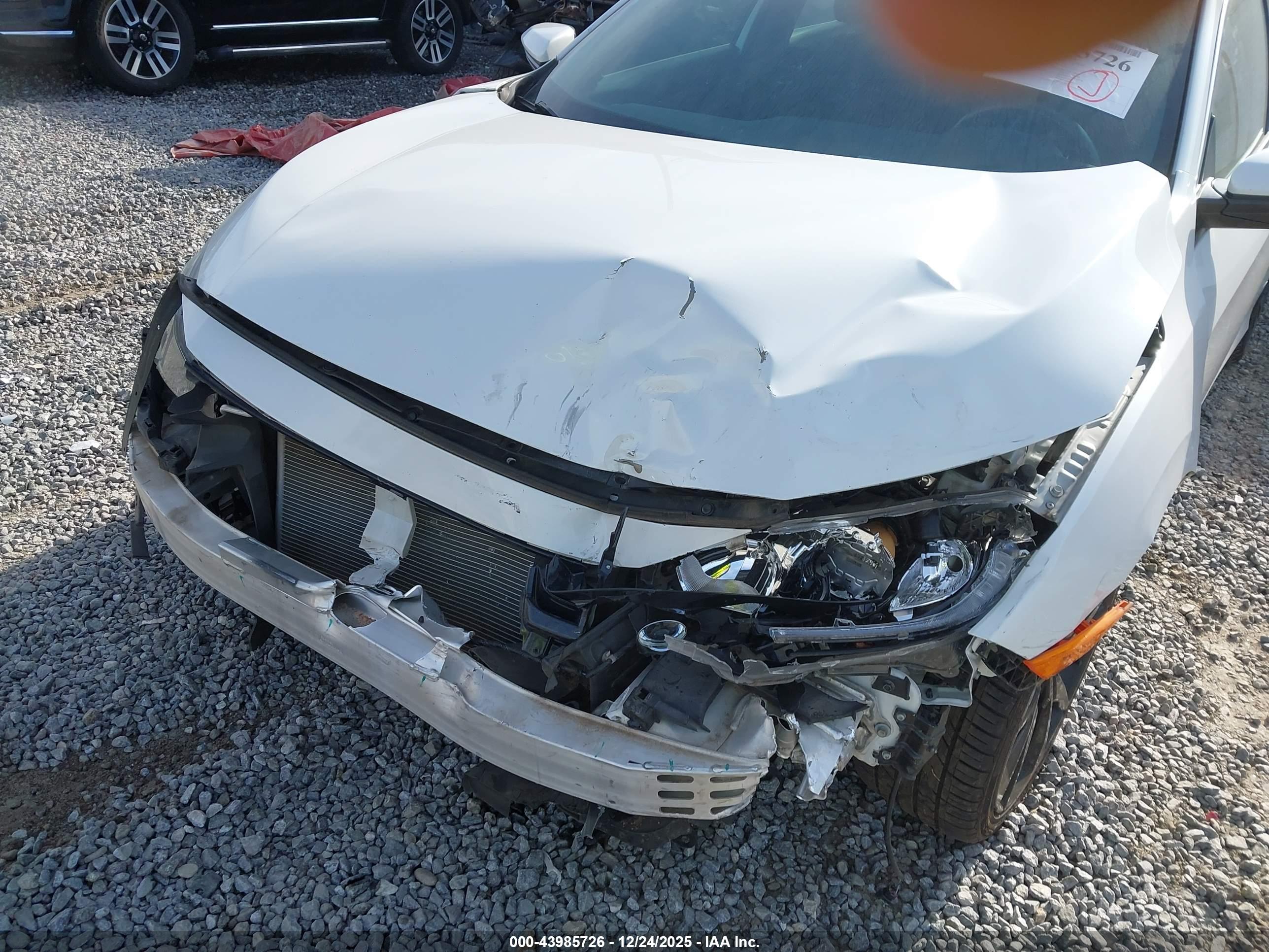 HONDA CIVIC image 6