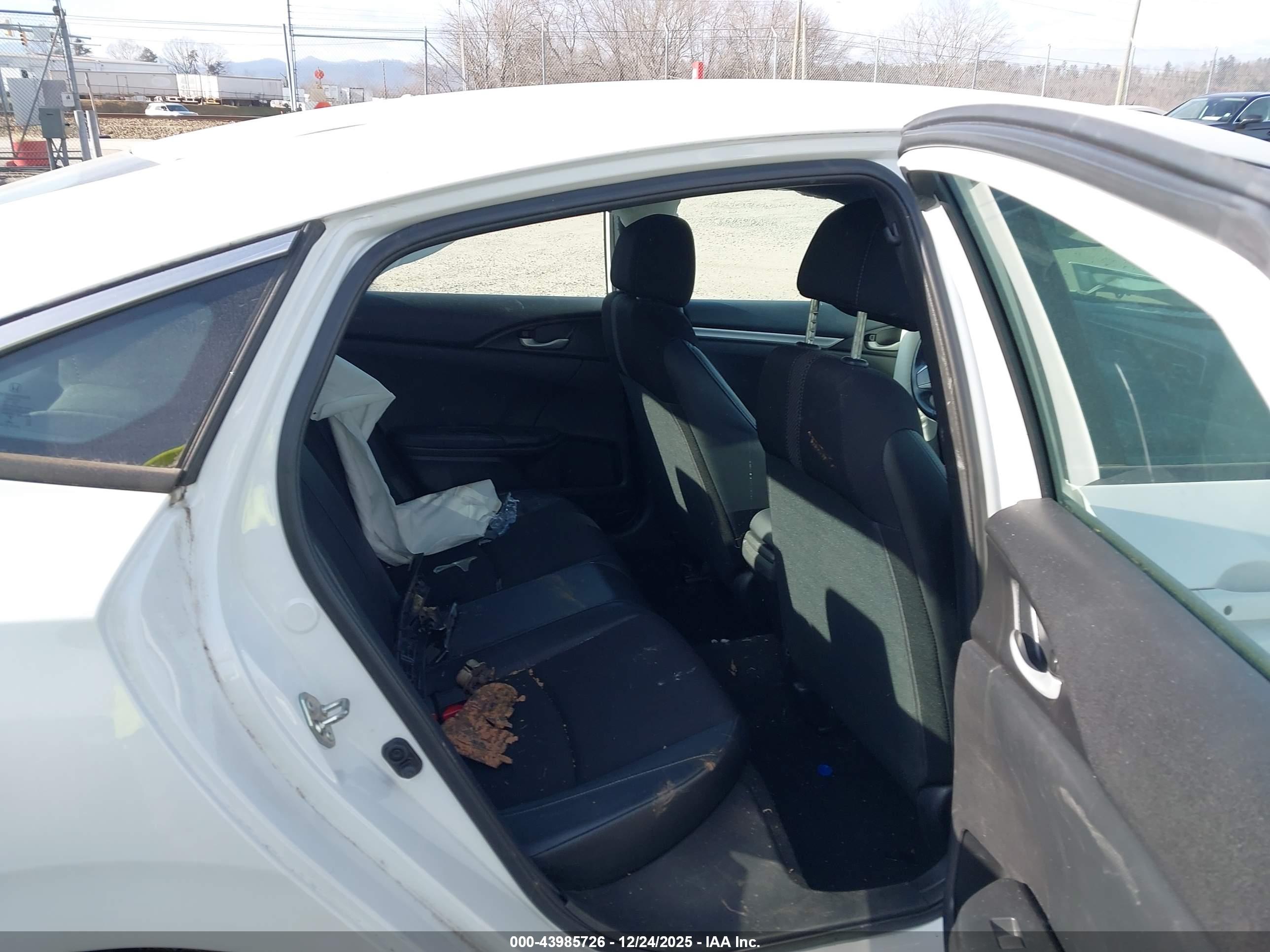 HONDA CIVIC image 8