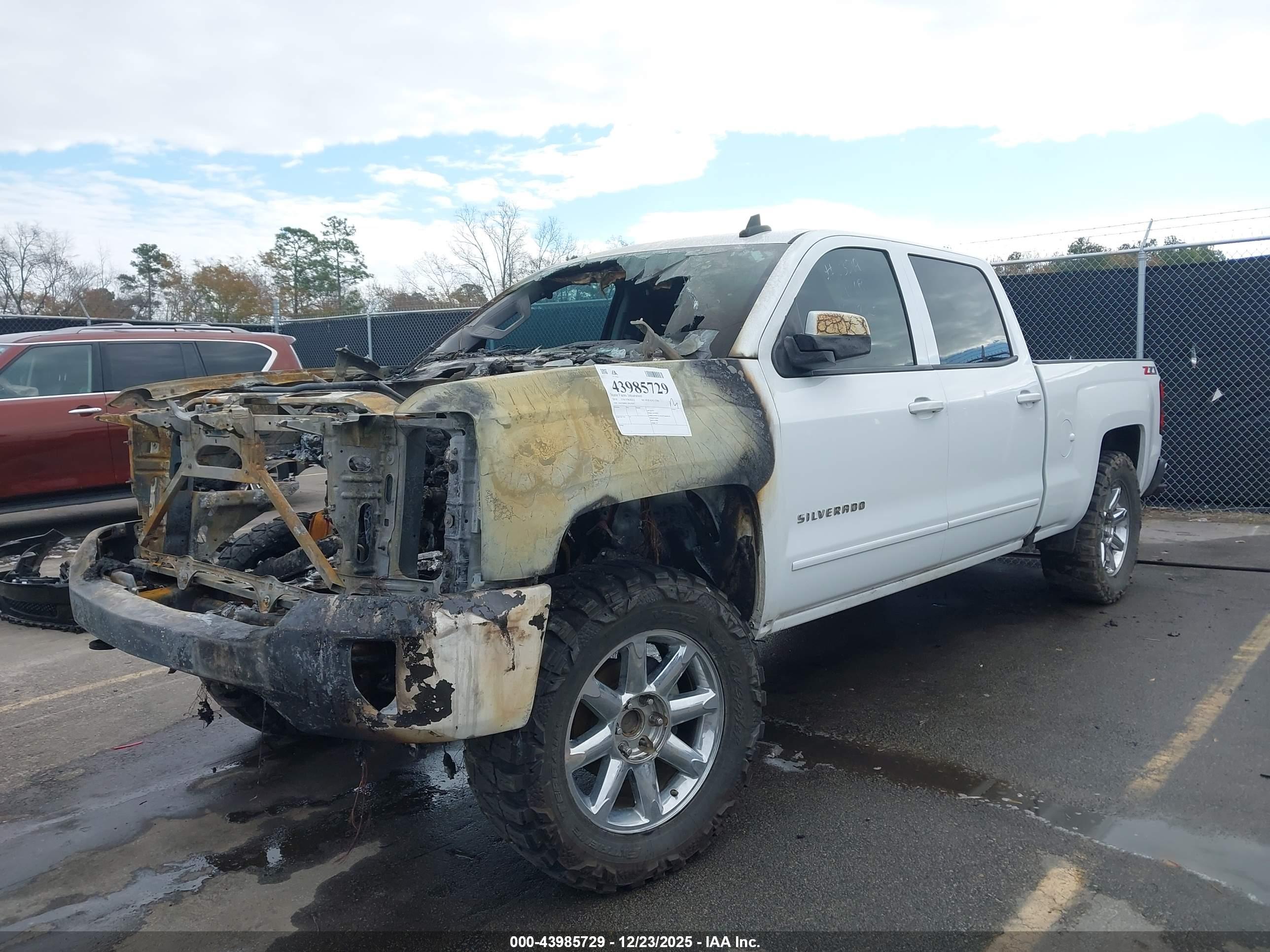 CHEVROLET SILVERADO image 2
