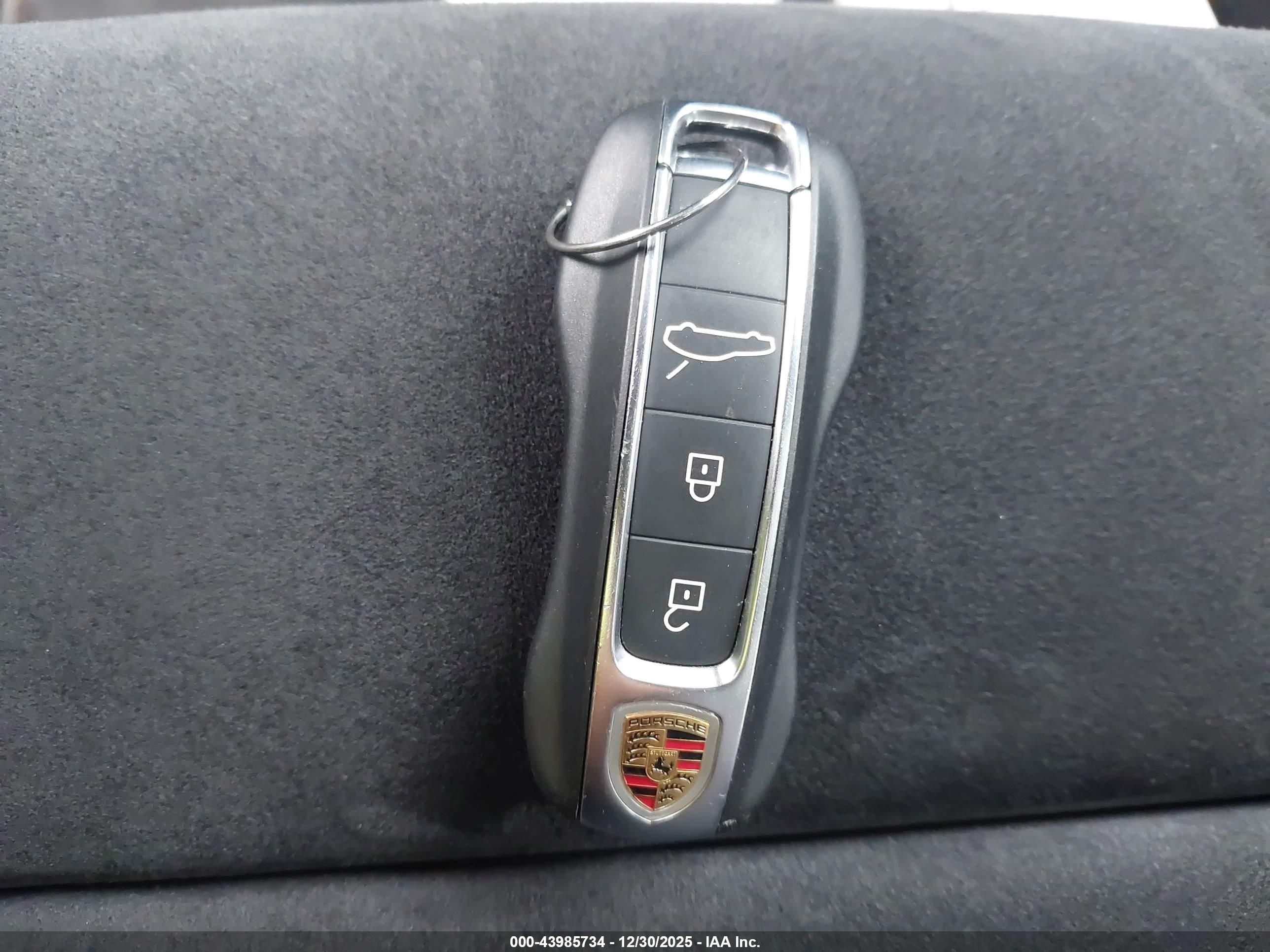 PORSCHE PANAMERA image 11