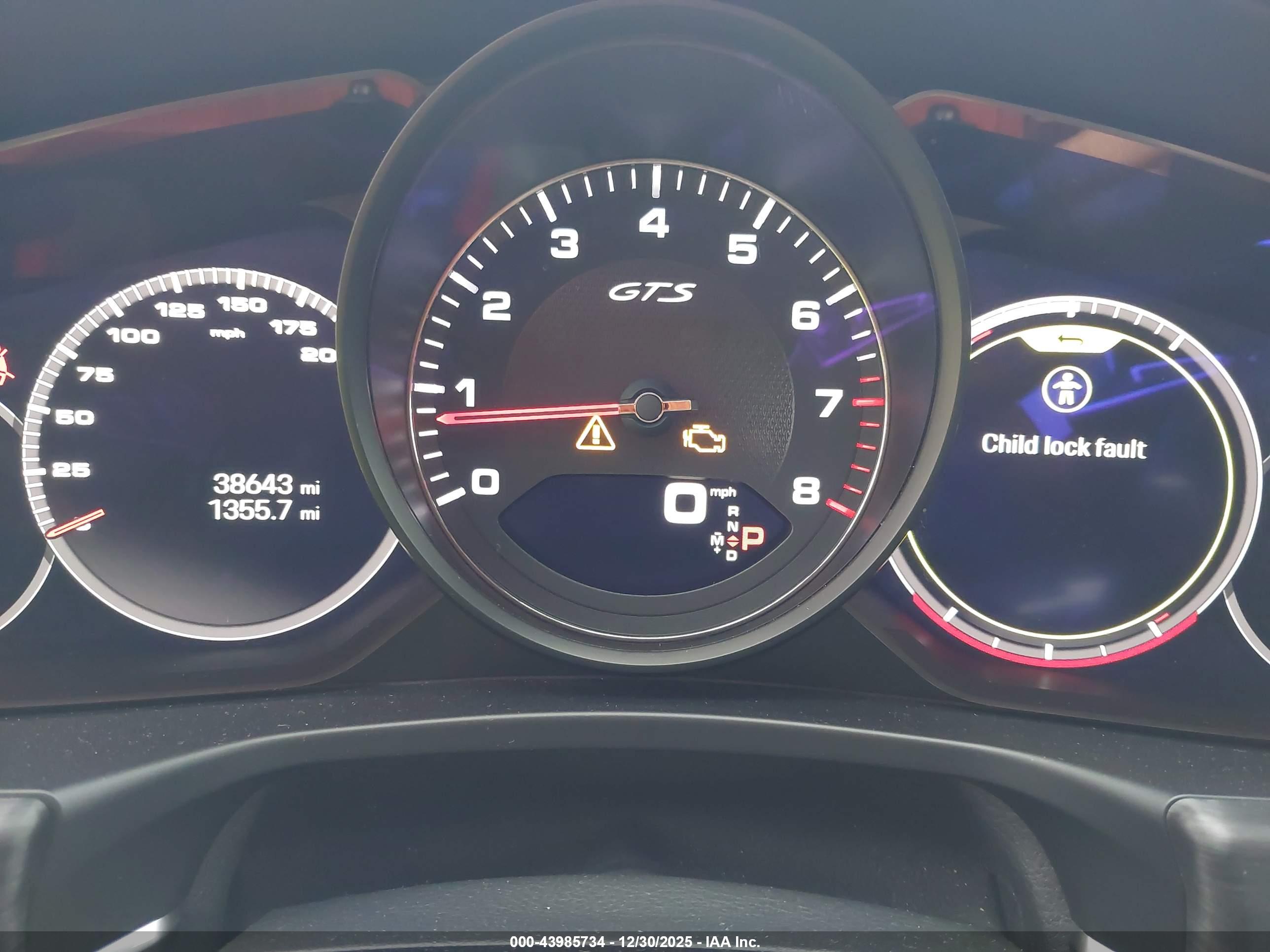 PORSCHE PANAMERA image 7