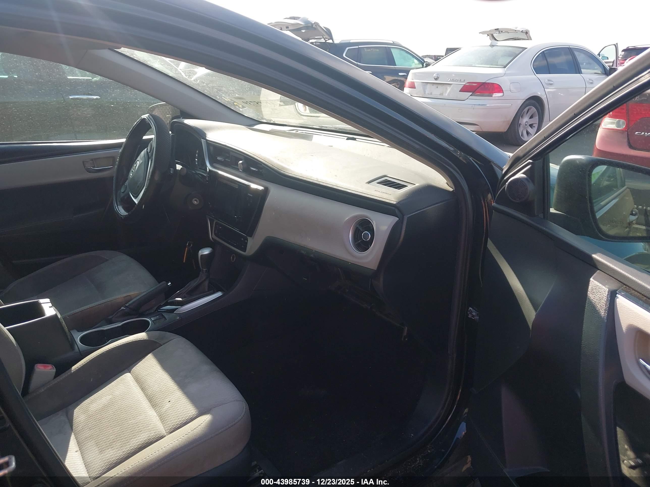 TOYOTA COROLLA image 5