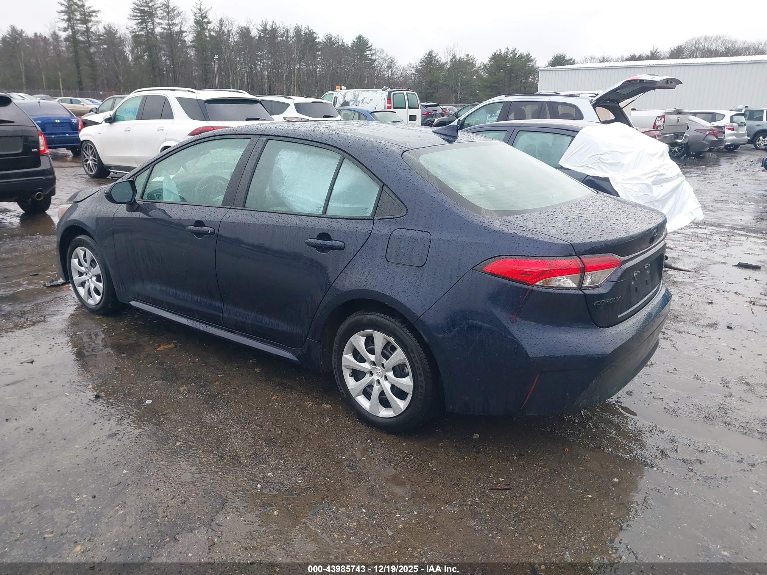 TOYOTA COROLLA image 3