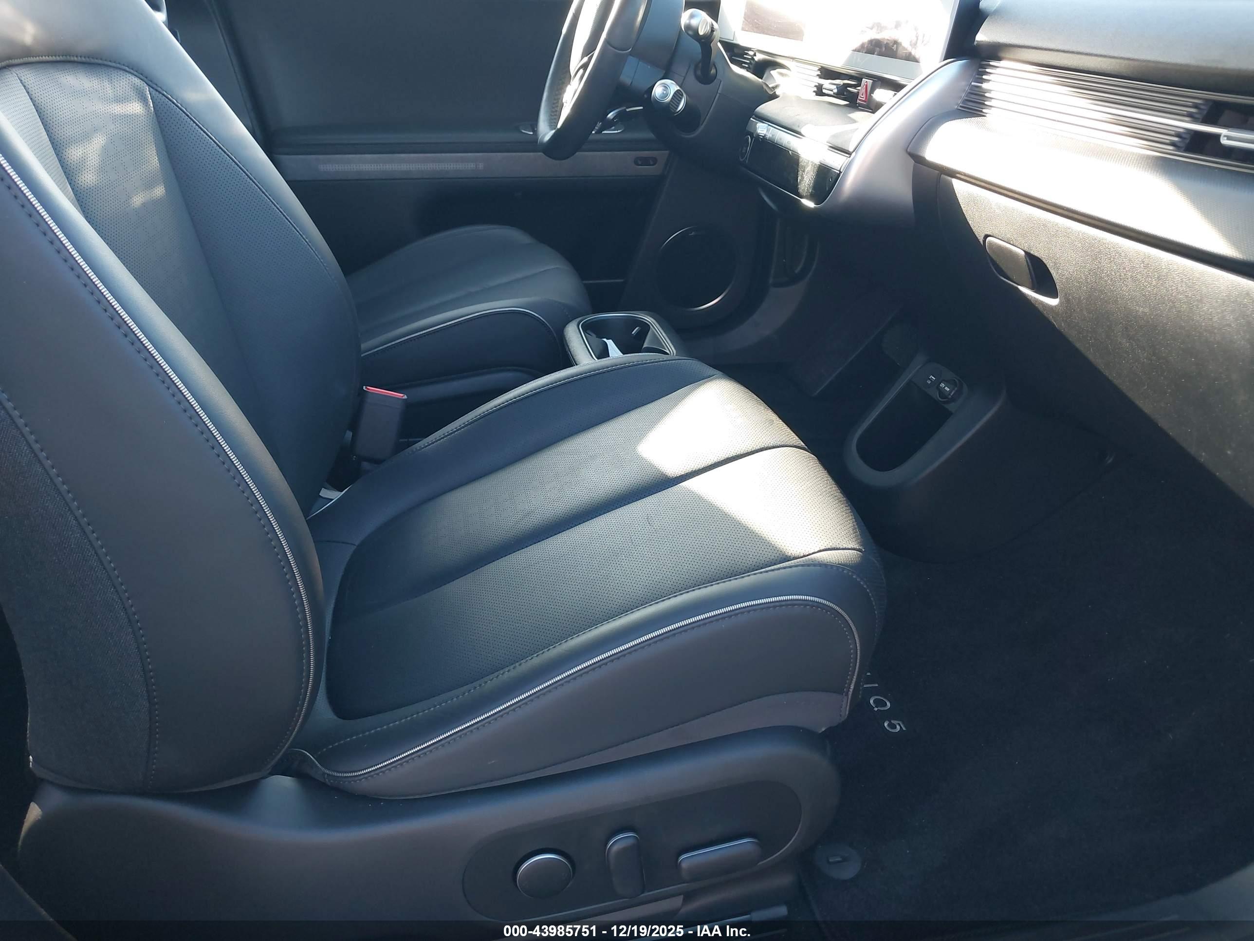 HYUNDAI IONIQ image 5