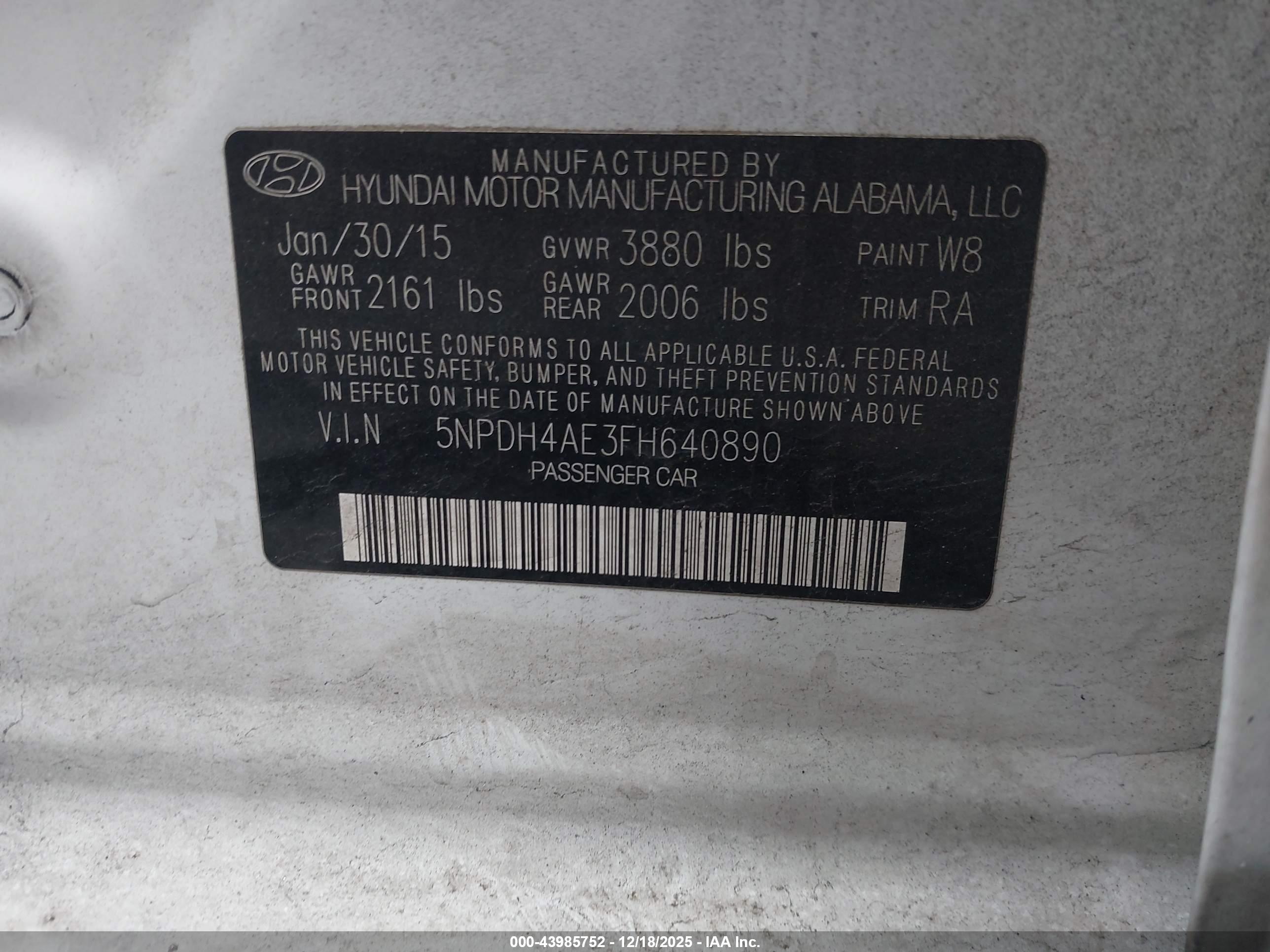 HYUNDAI ELANTRA image 9