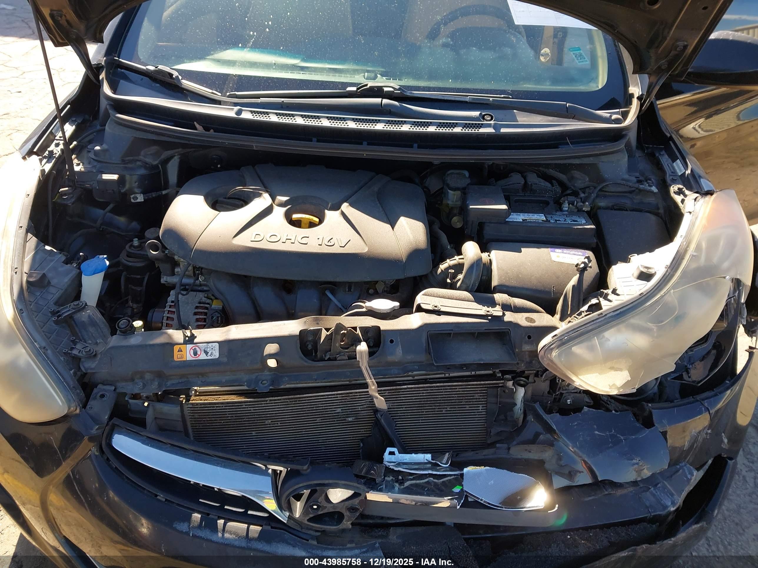 HYUNDAI ELANTRA image 10