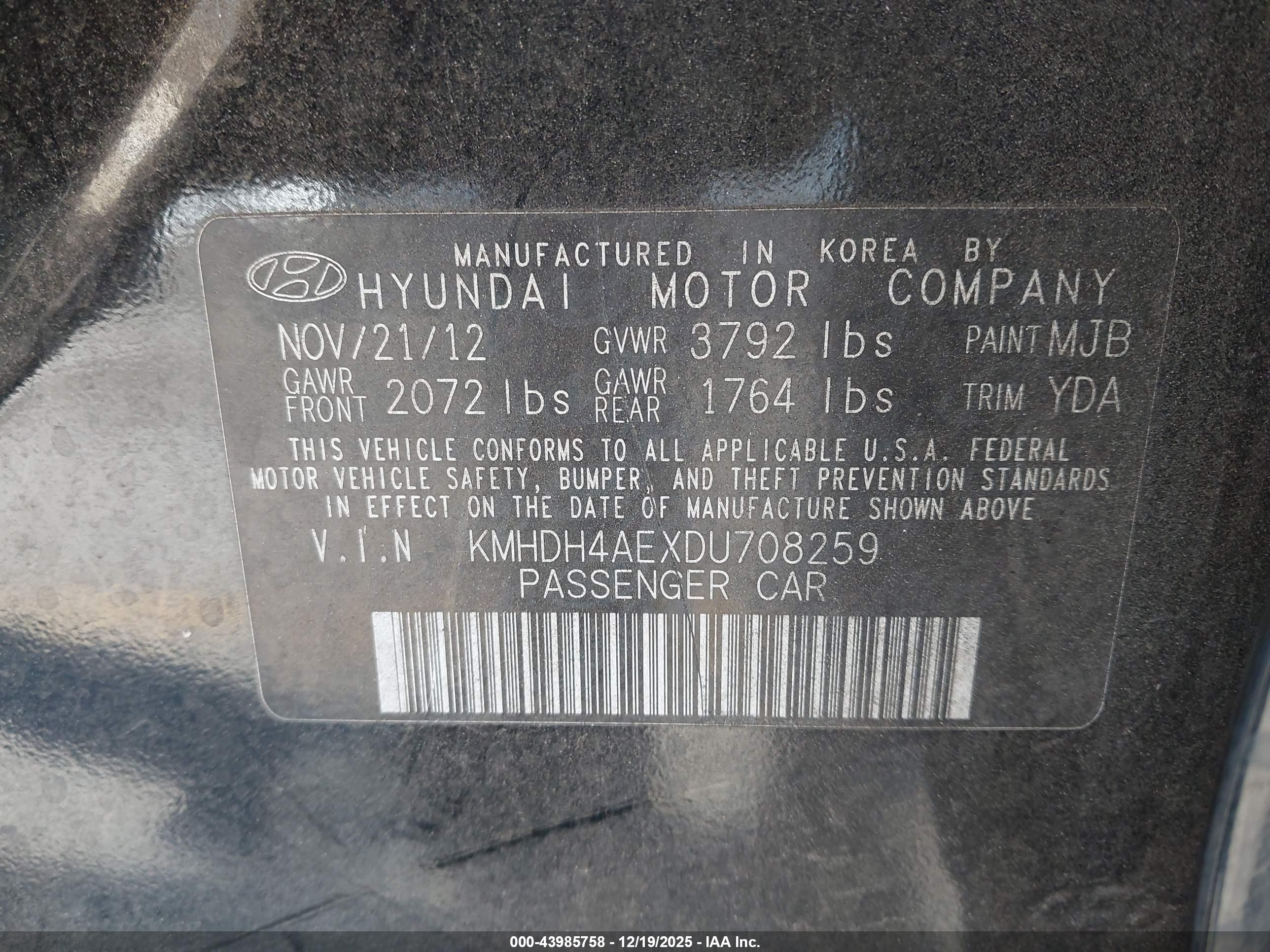 HYUNDAI ELANTRA image 9