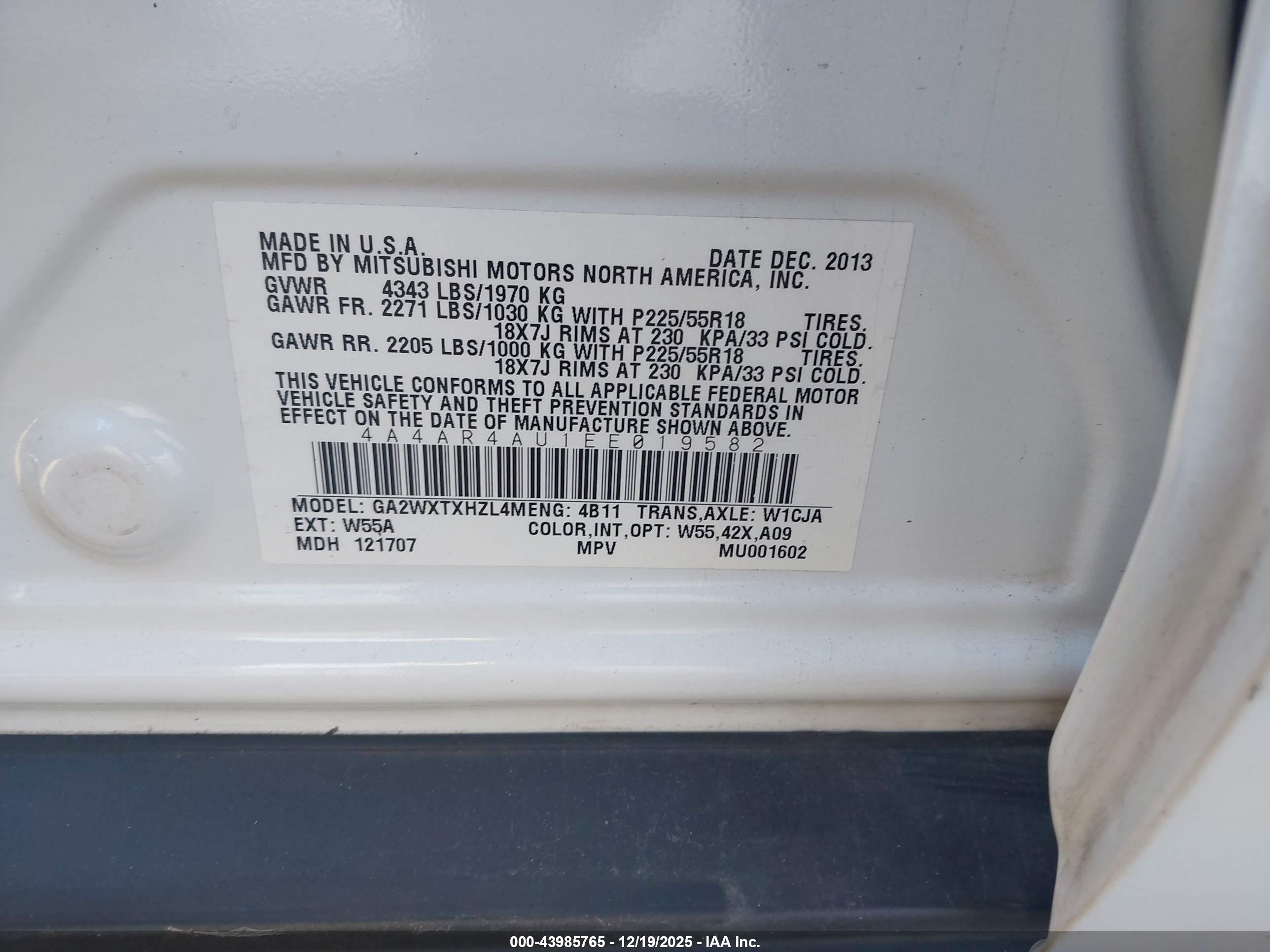MITSUBISHI OUTLANDER image 9