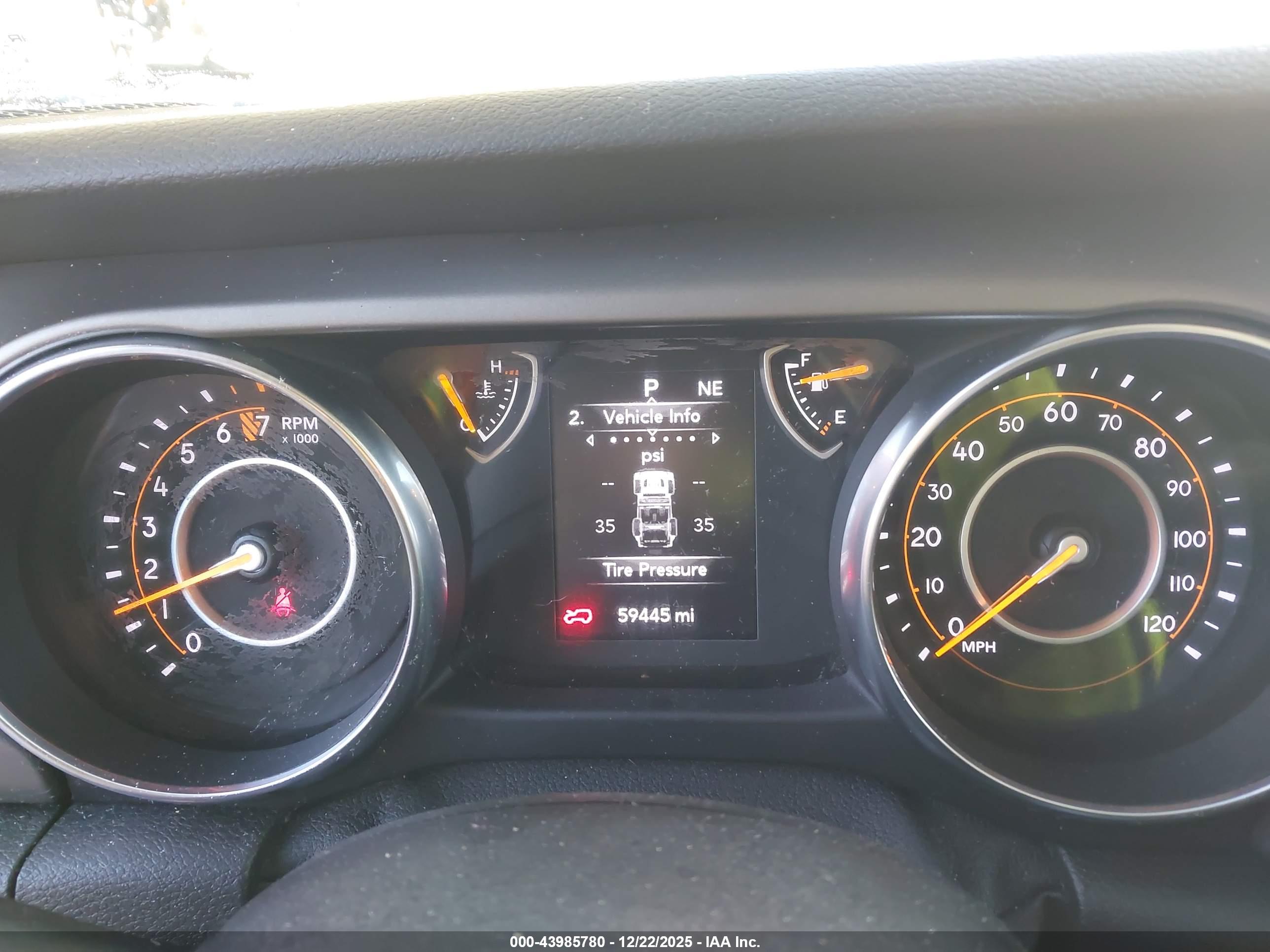 JEEP WRANGLER image 7