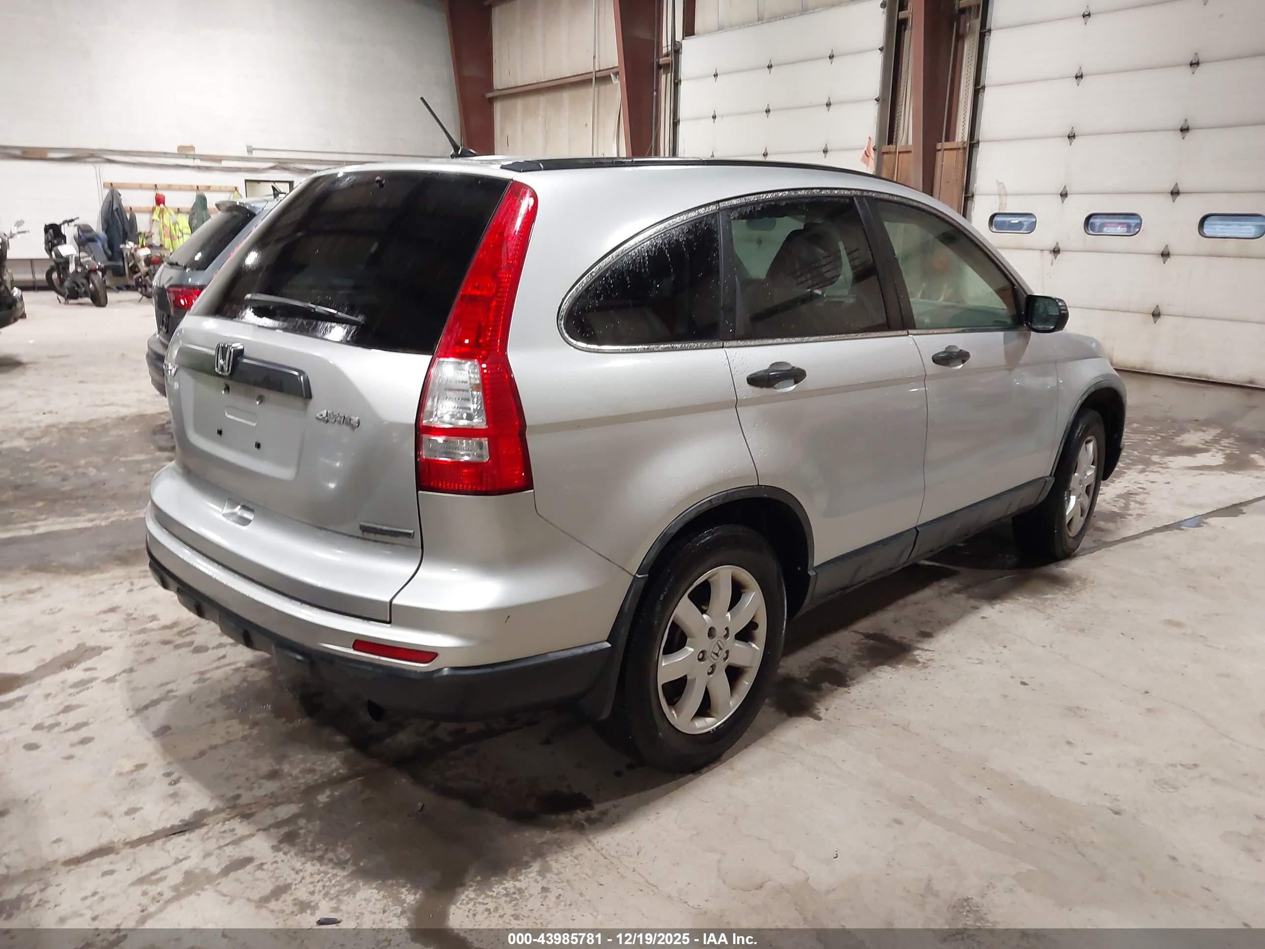 HONDA CR-V image 4