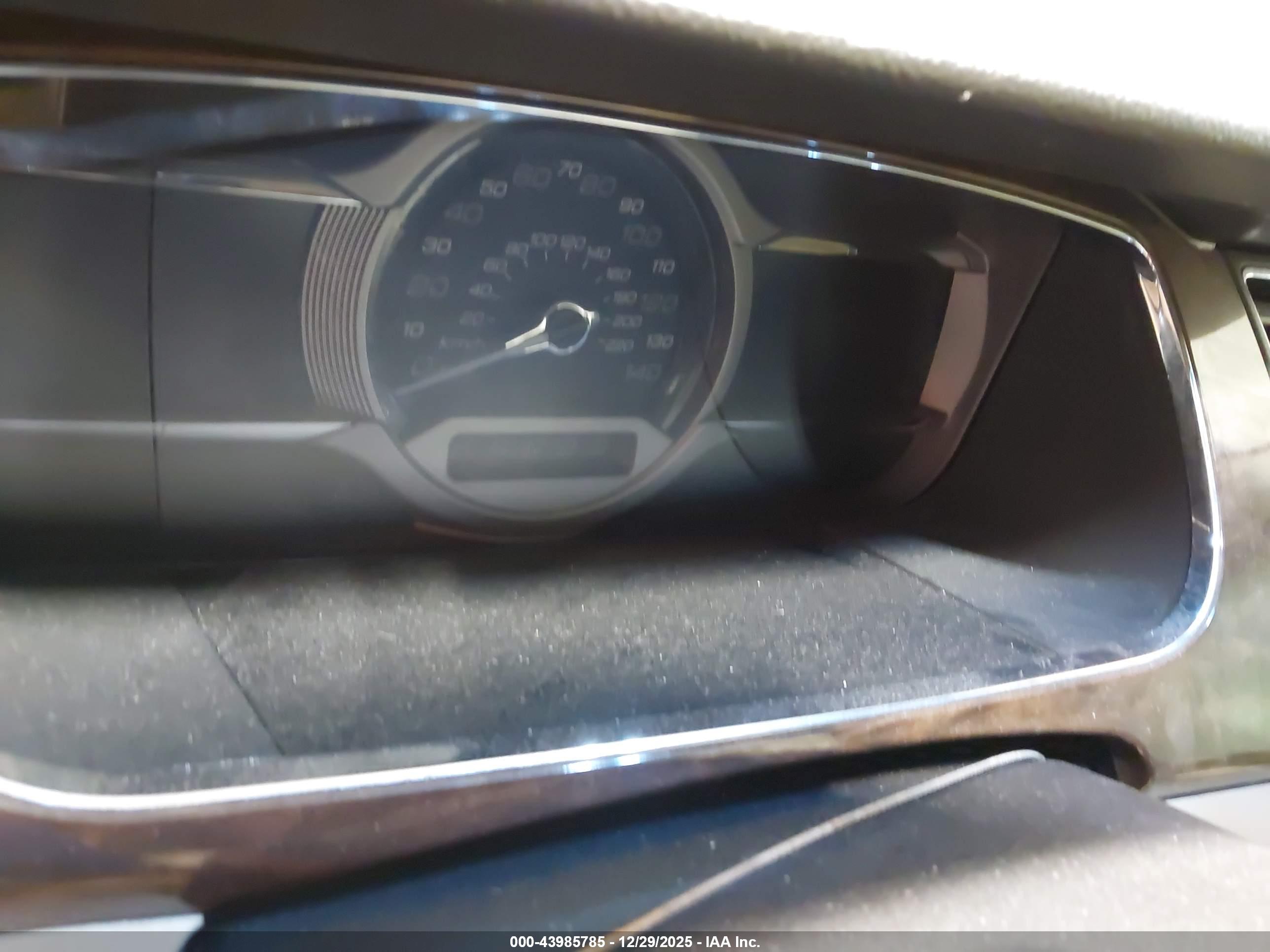 FORD TAURUS image 7