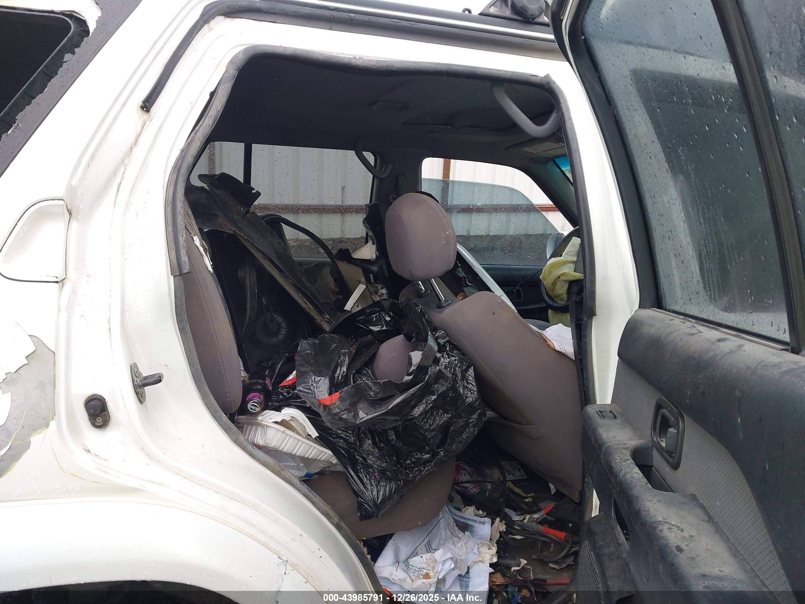NISSAN PATHFINDER image 8