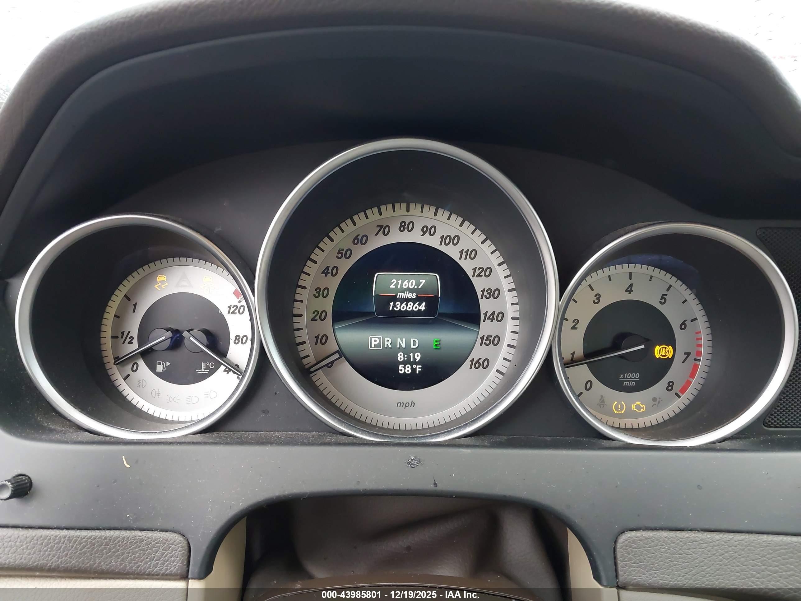MERCEDES-BENZ C-CLASS image 7