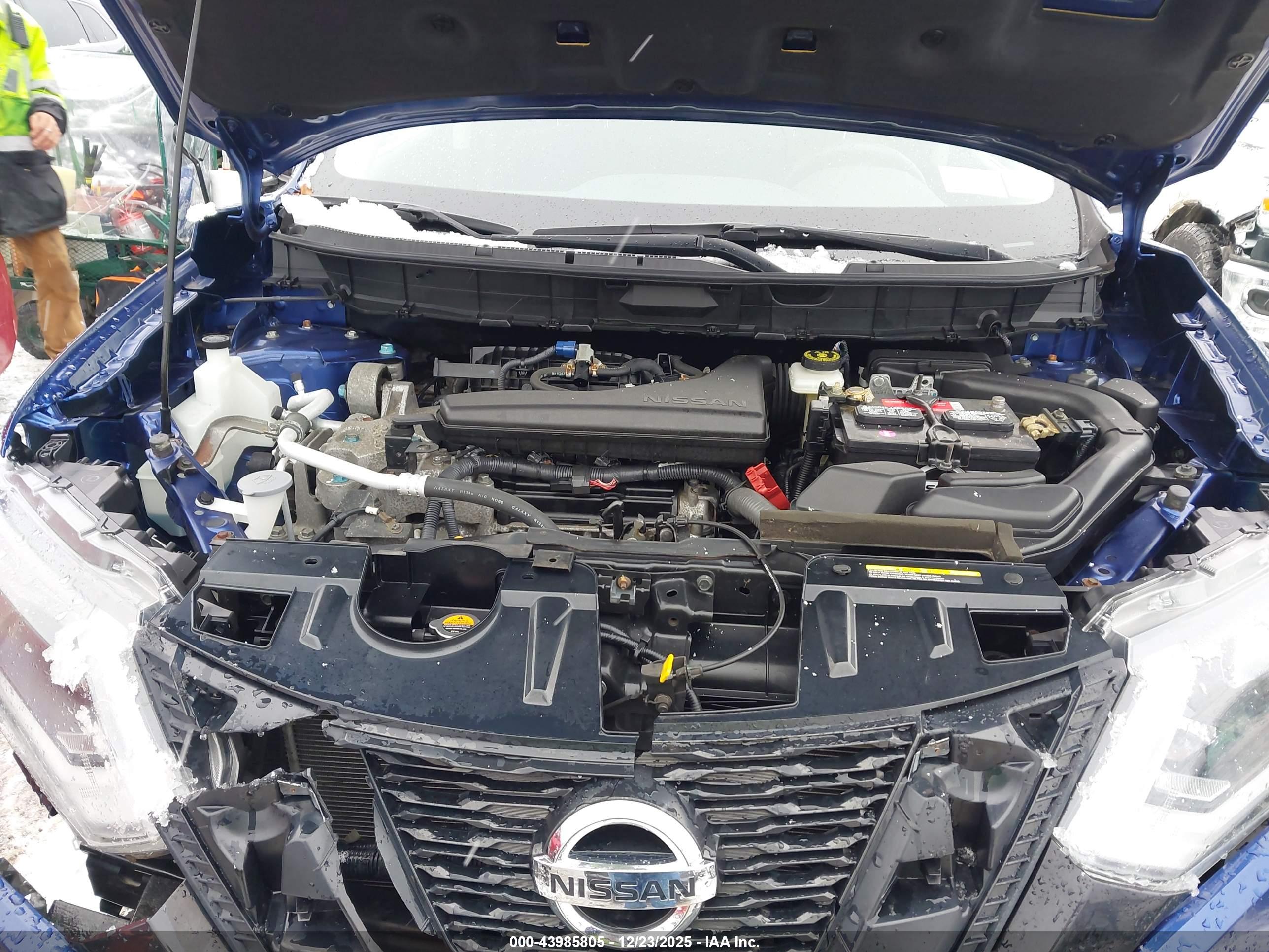NISSAN ROGUE image 10