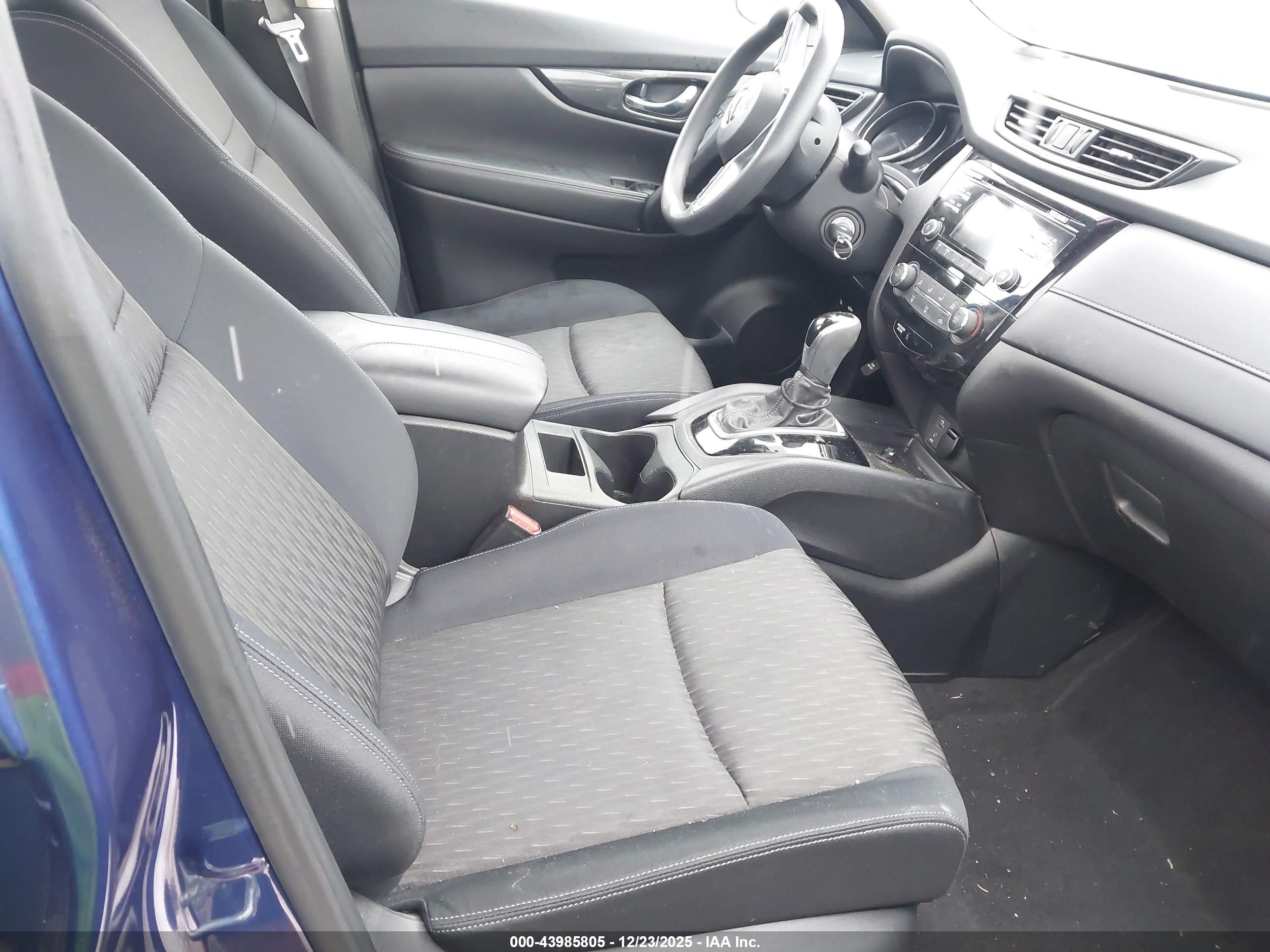 NISSAN ROGUE image 5