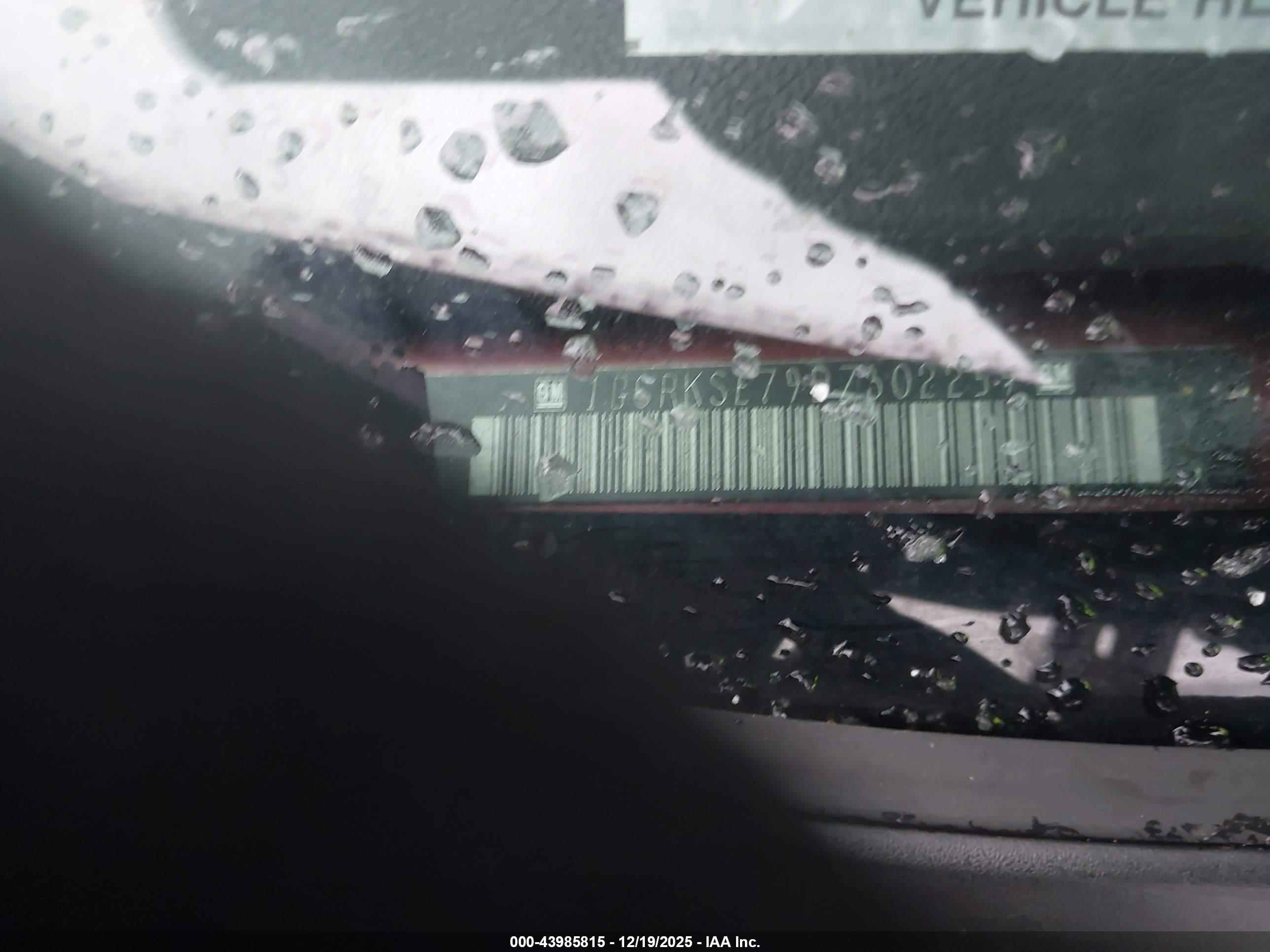 CHEVROLET SILVERADO image 9