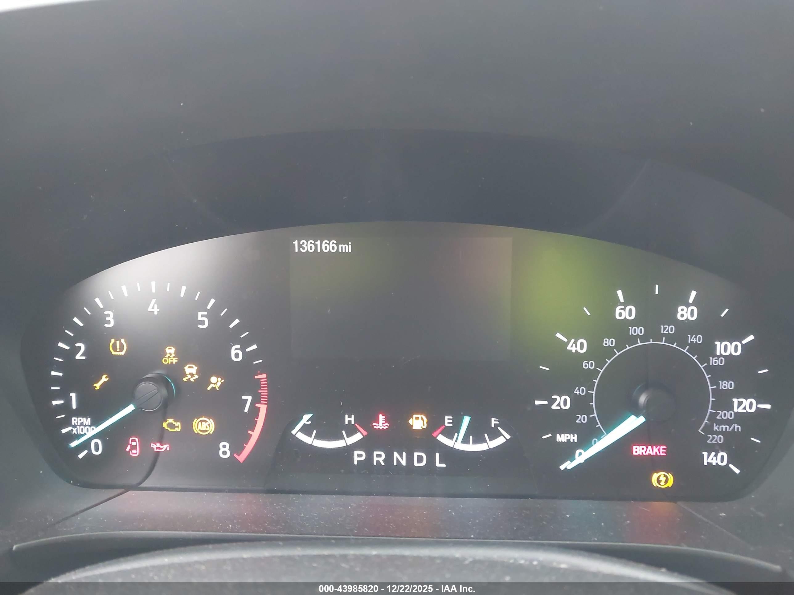 FORD ESCAPE image 7