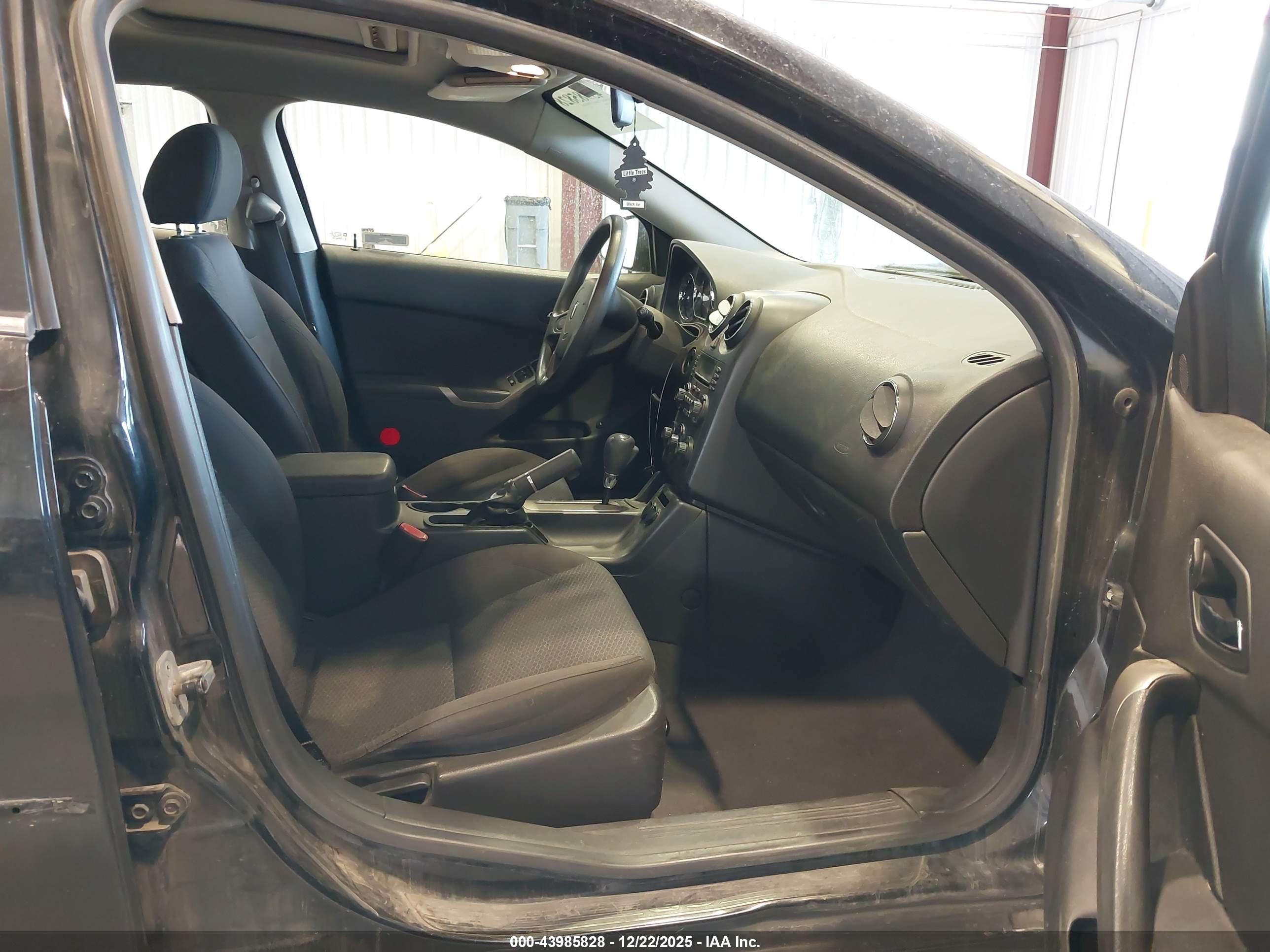 PONTIAC G6 image 5