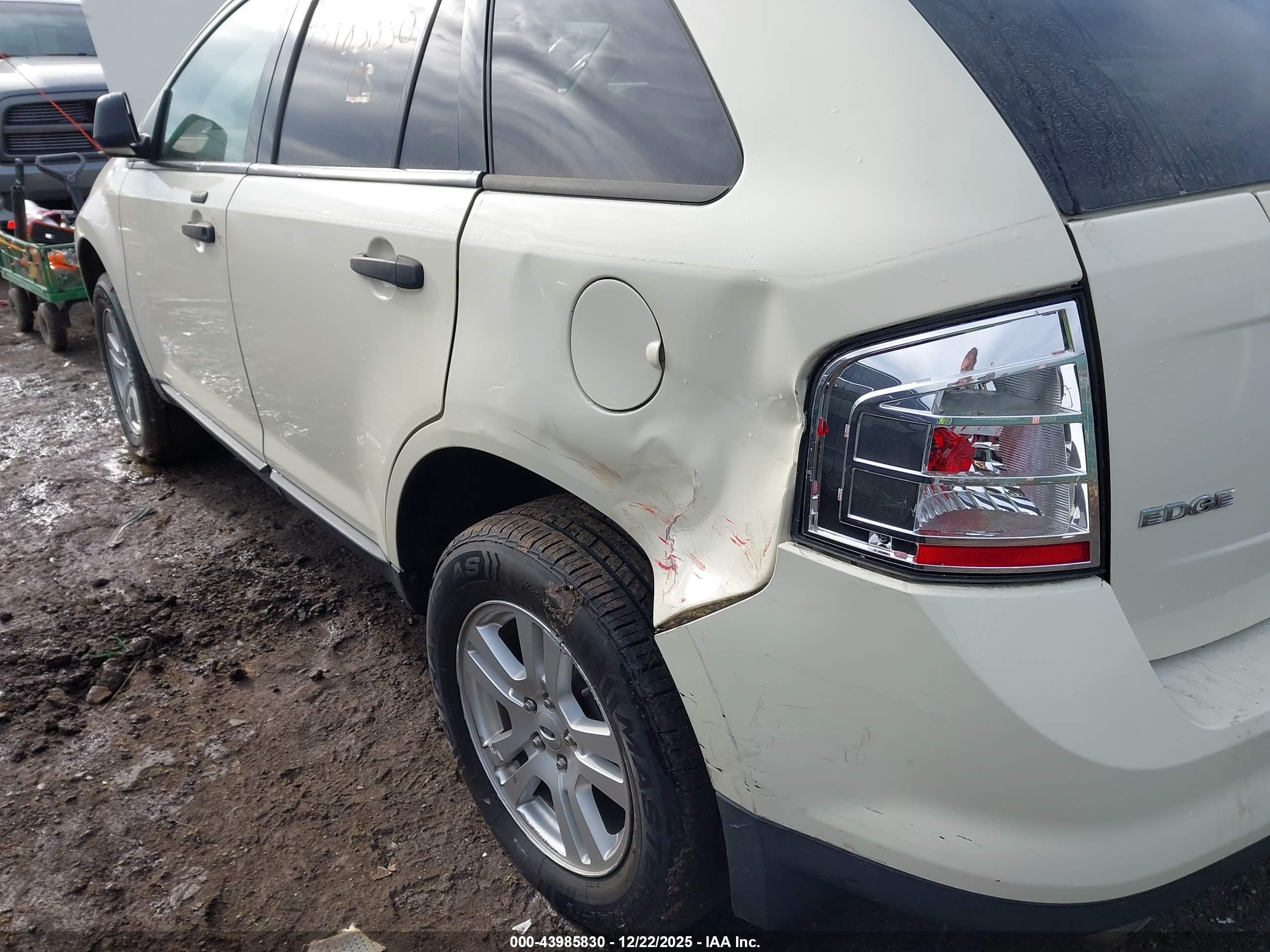 FORD EDGE image 6
